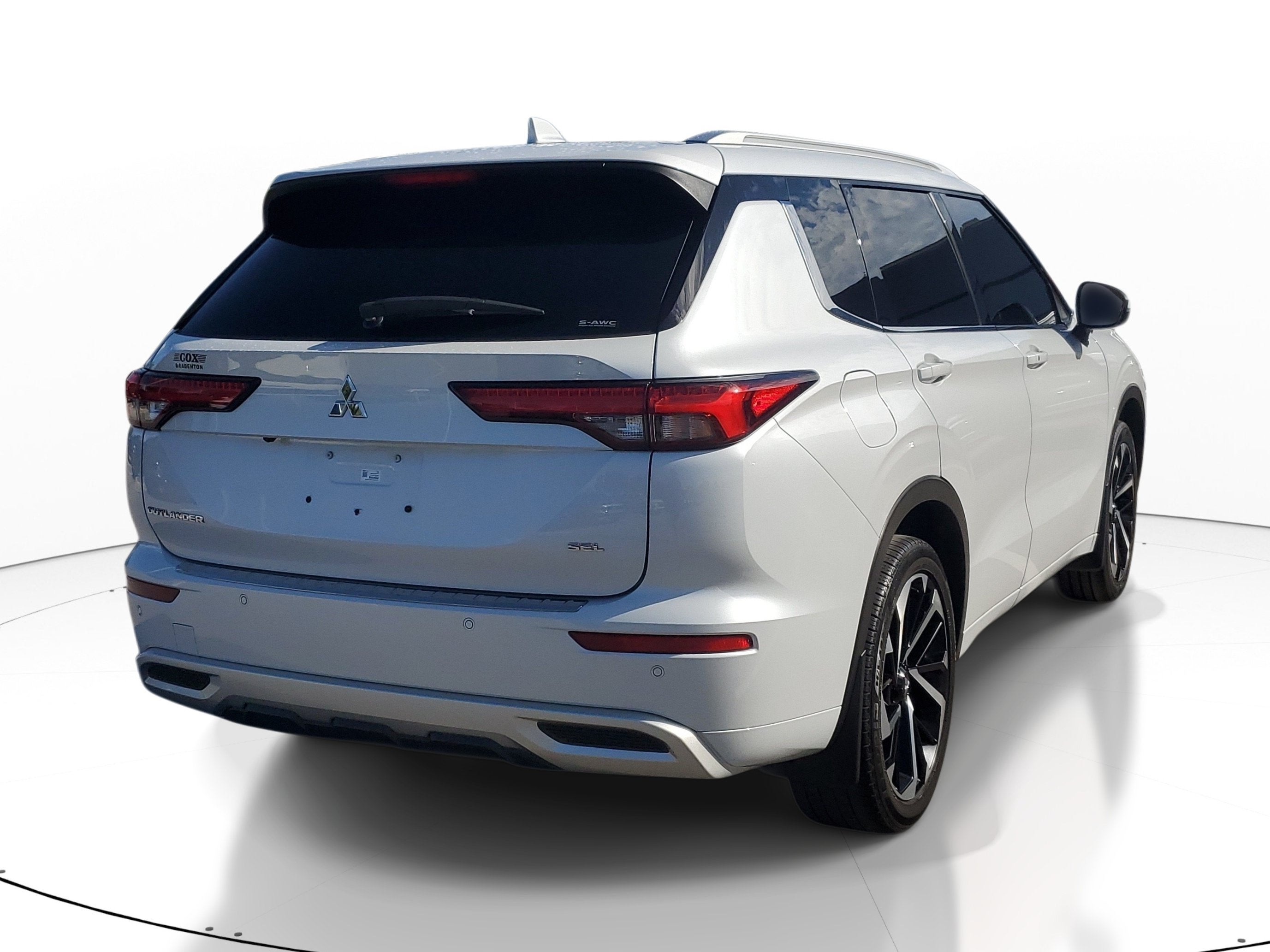 2023 Mitsubishi Outlander SEL