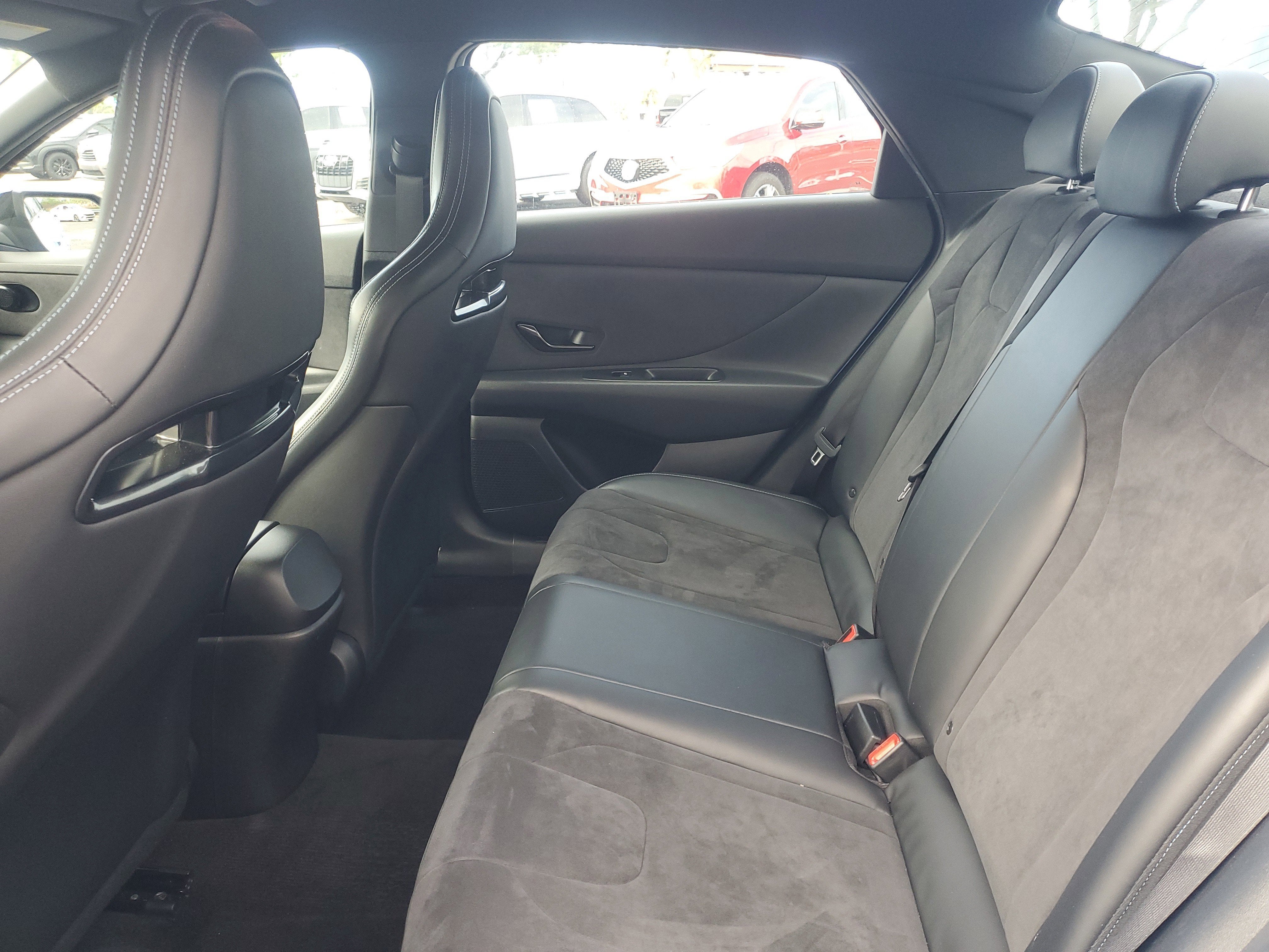 2022 Hyundai Elantra N Base