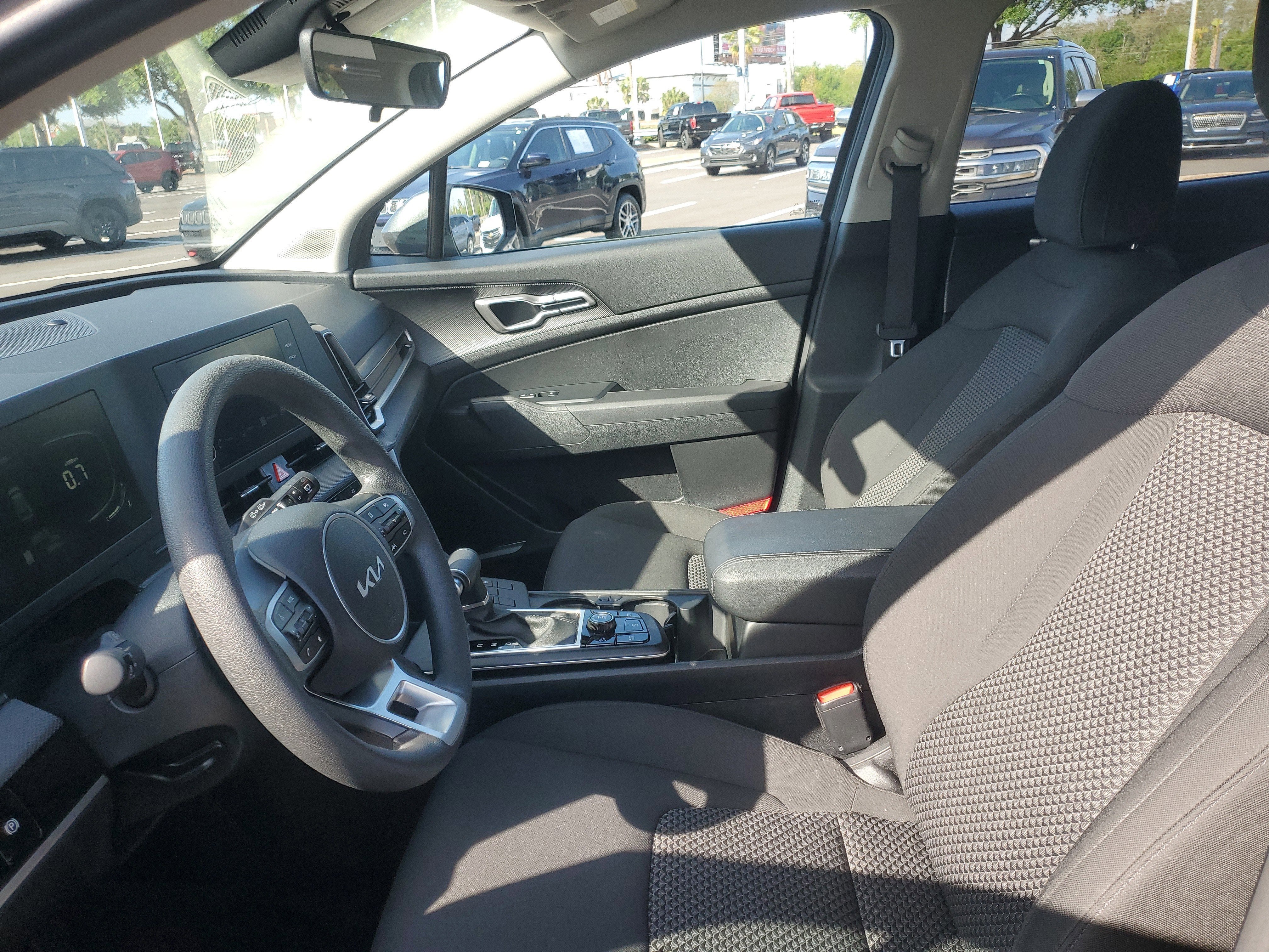 2025 Kia Sportage LX