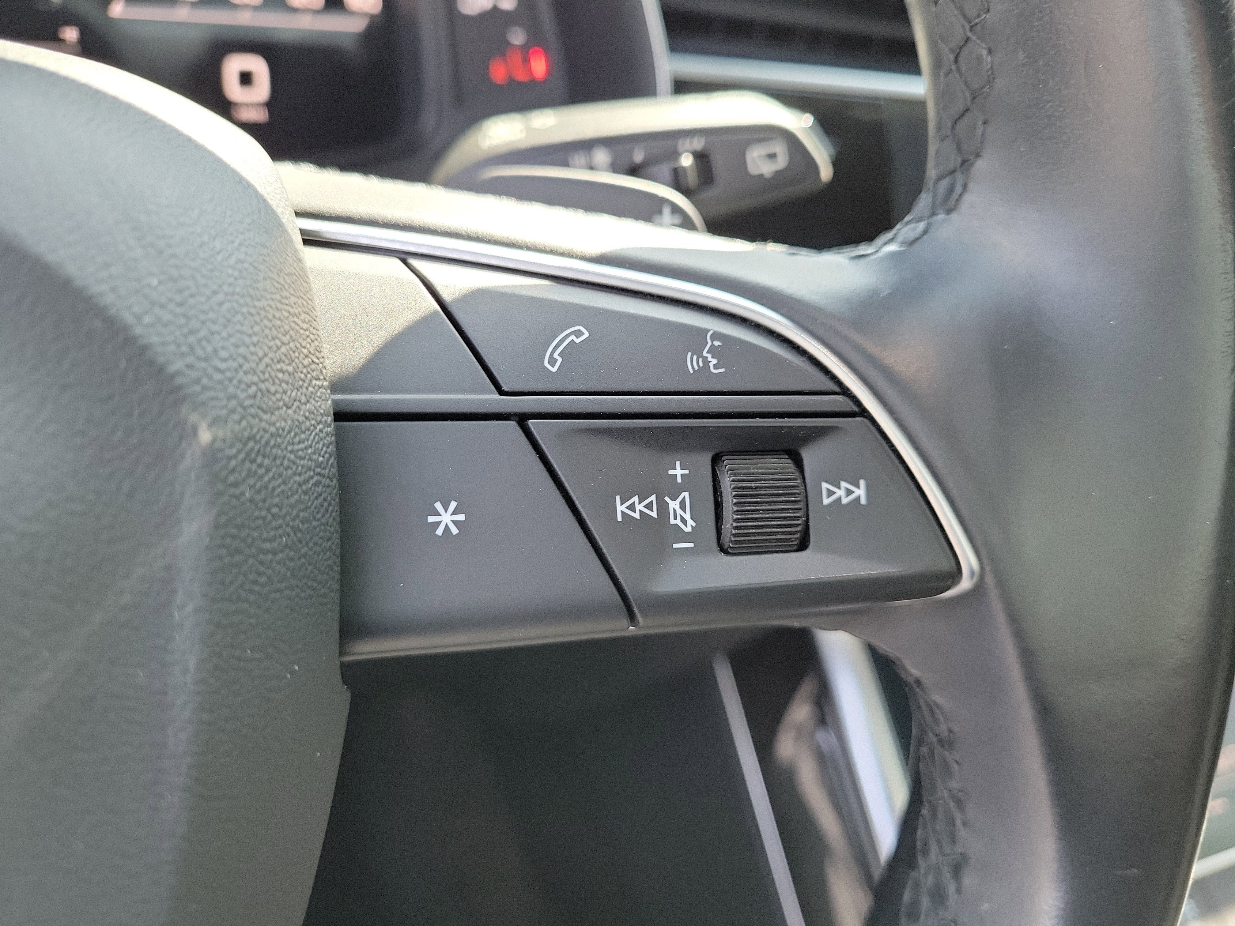 2022 Audi Q7 Premium Plus