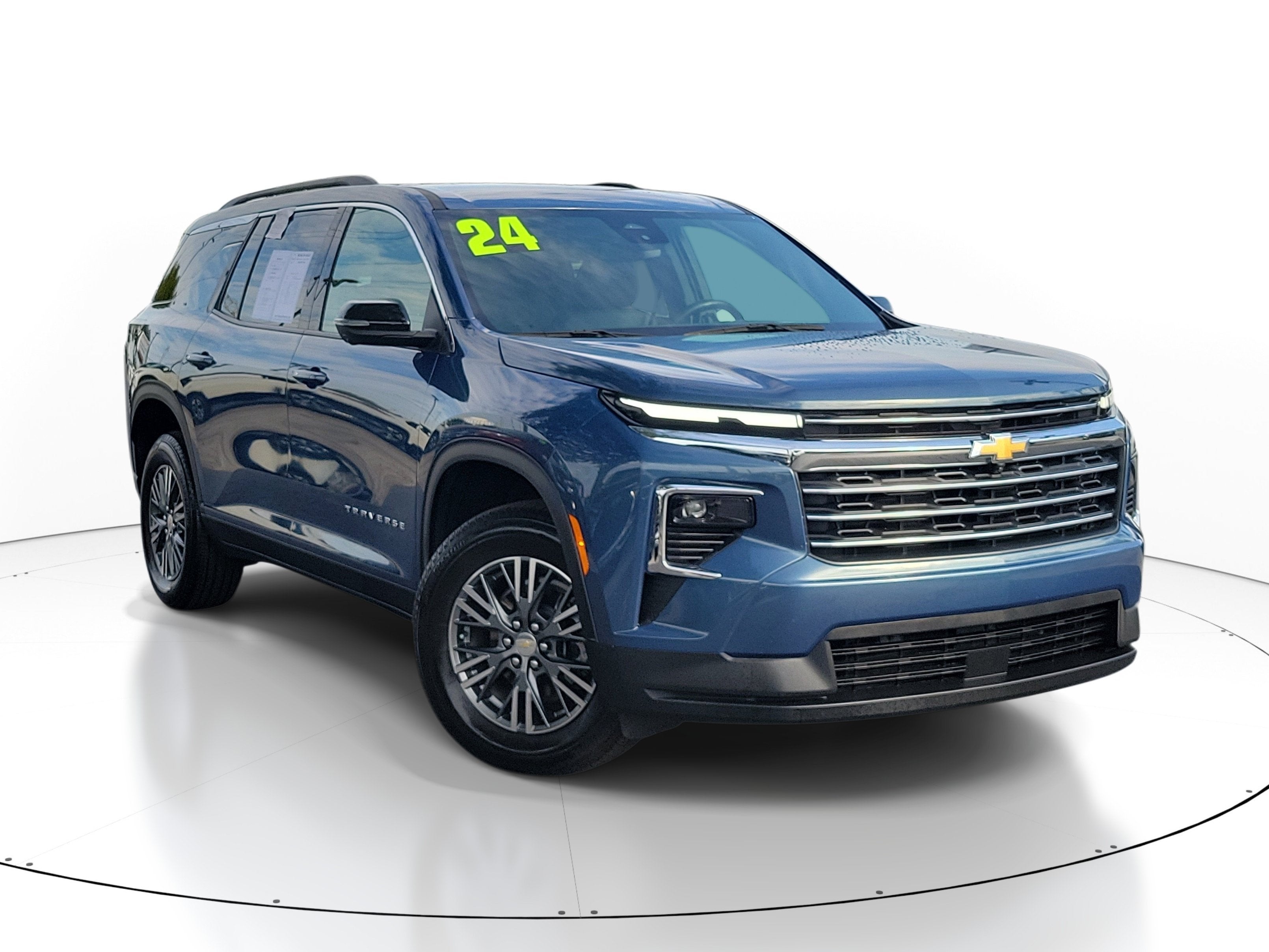 2024 Chevrolet Traverse FWD LT