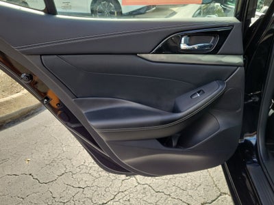 2023 Nissan Maxima SV