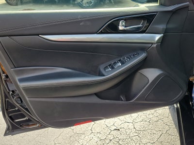 2023 Nissan Maxima SV