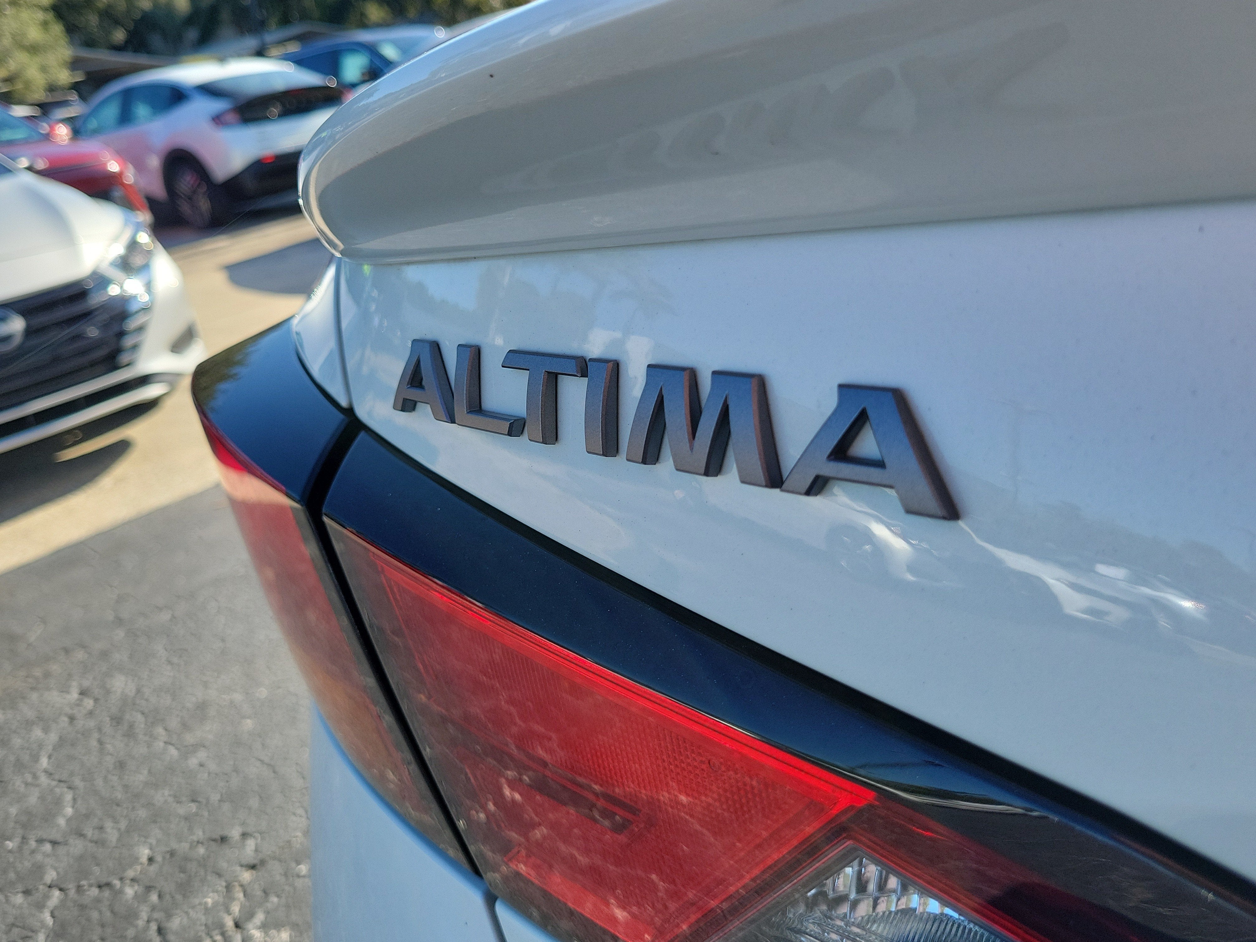 2023 Nissan Altima 2.5 SR