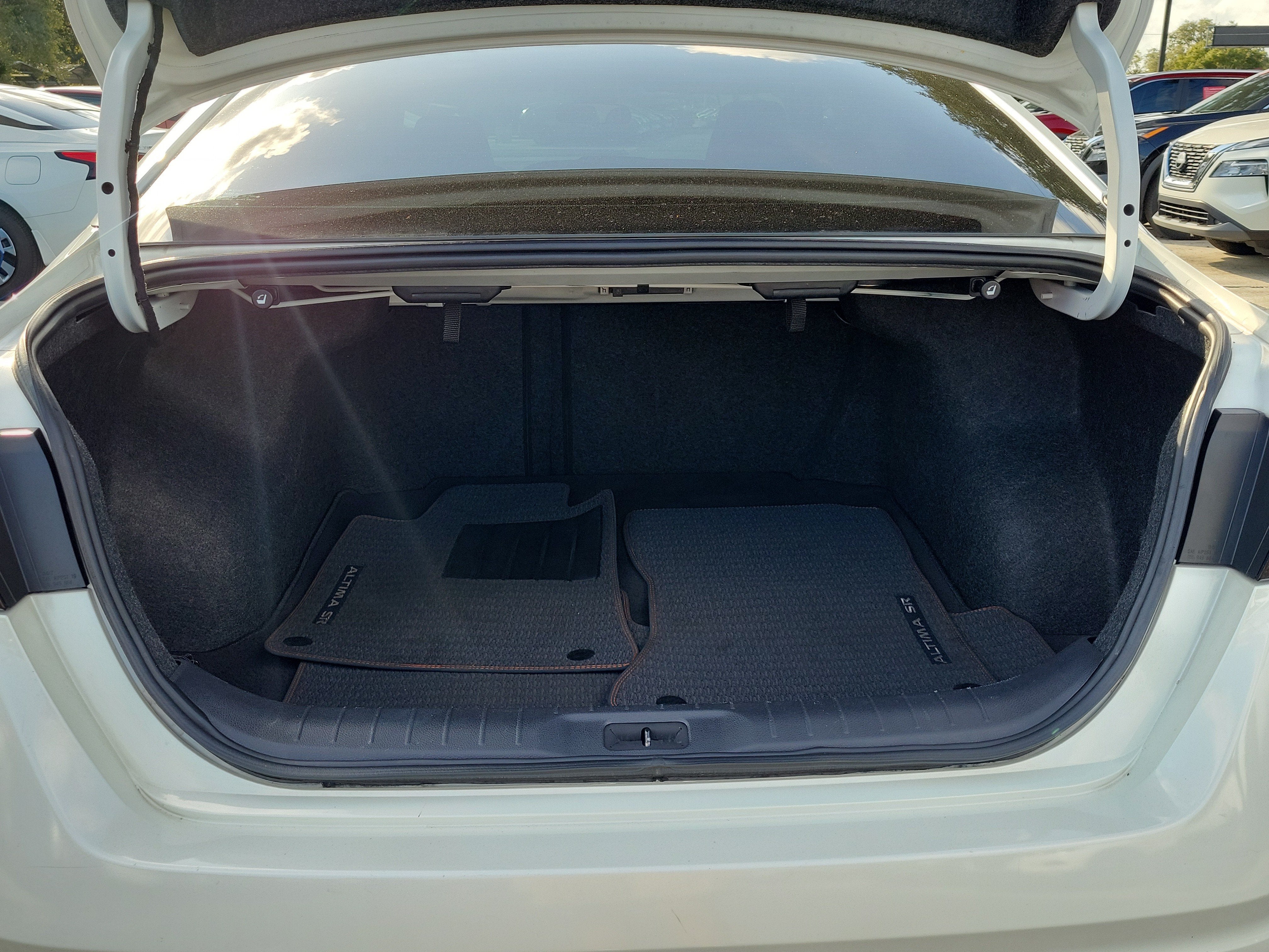 2020 Nissan Altima 2.5 SR
