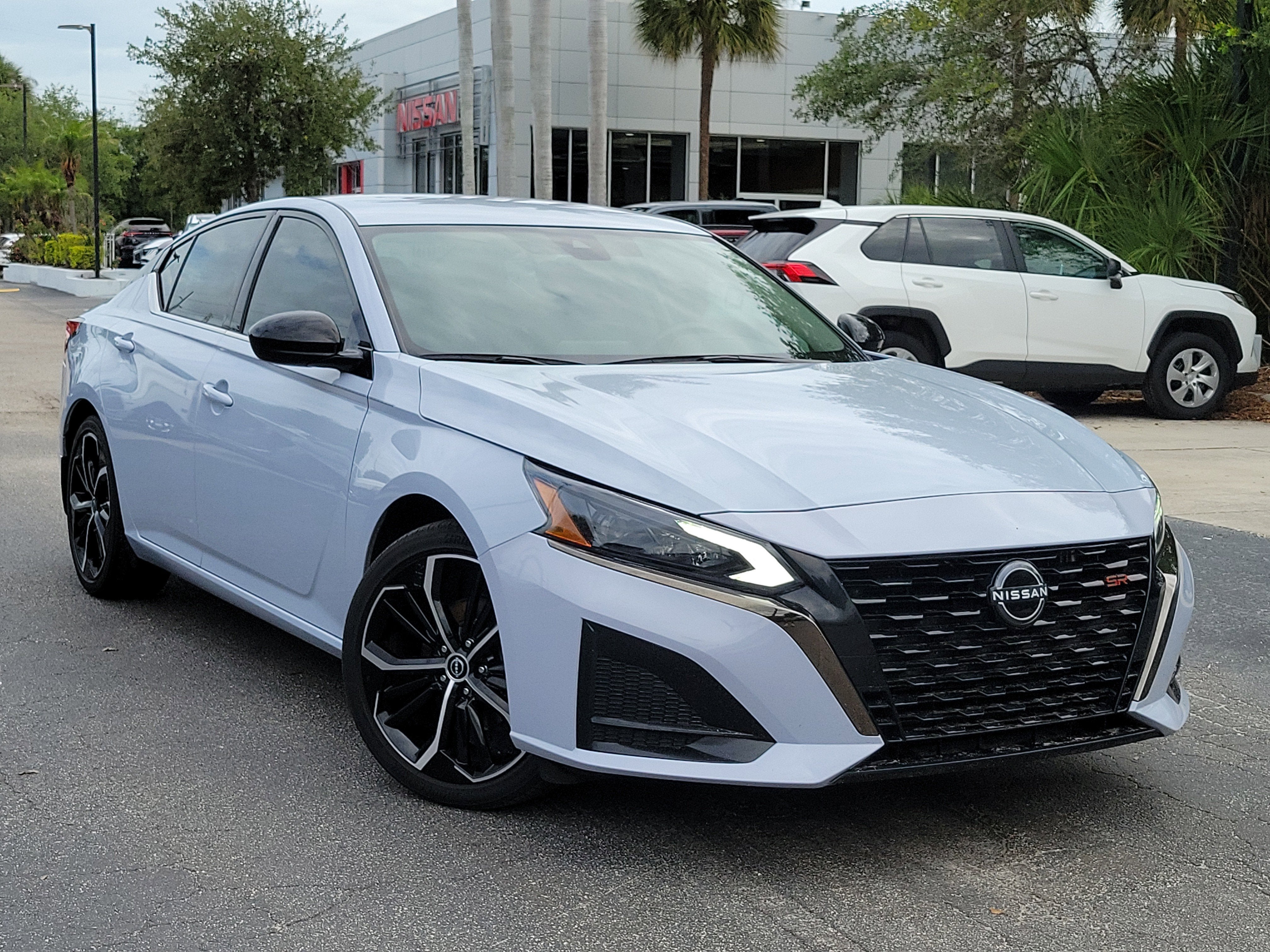 2023 Nissan Altima 2.5 SR