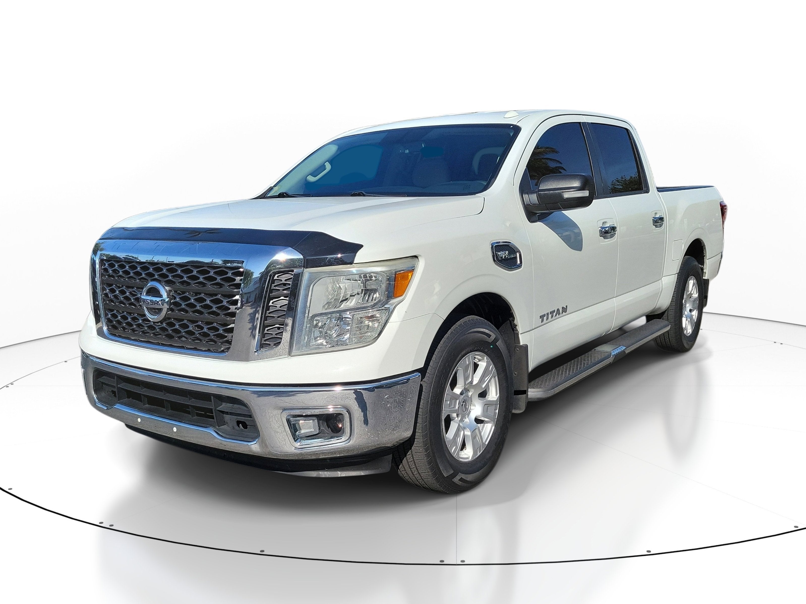 2017 Nissan Titan SV