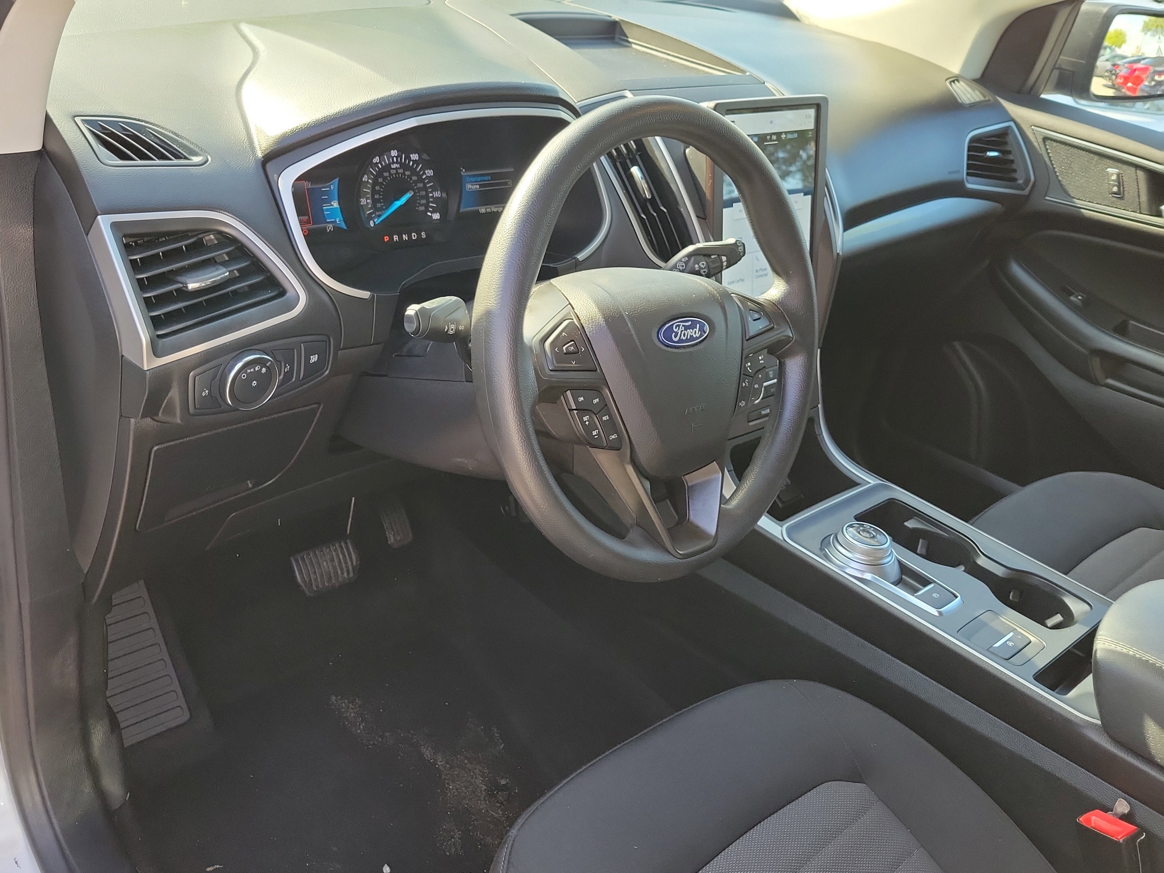 2021 Ford Edge SE