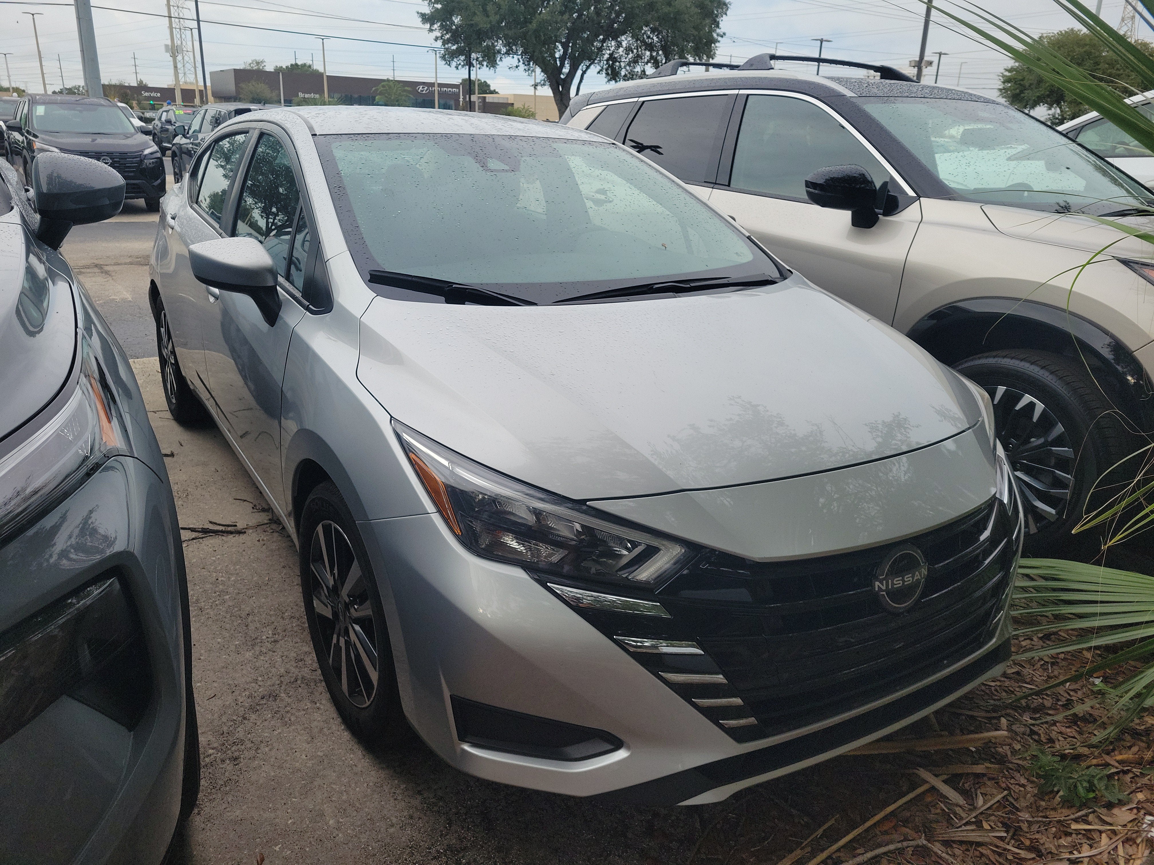 2025 Nissan Versa SV