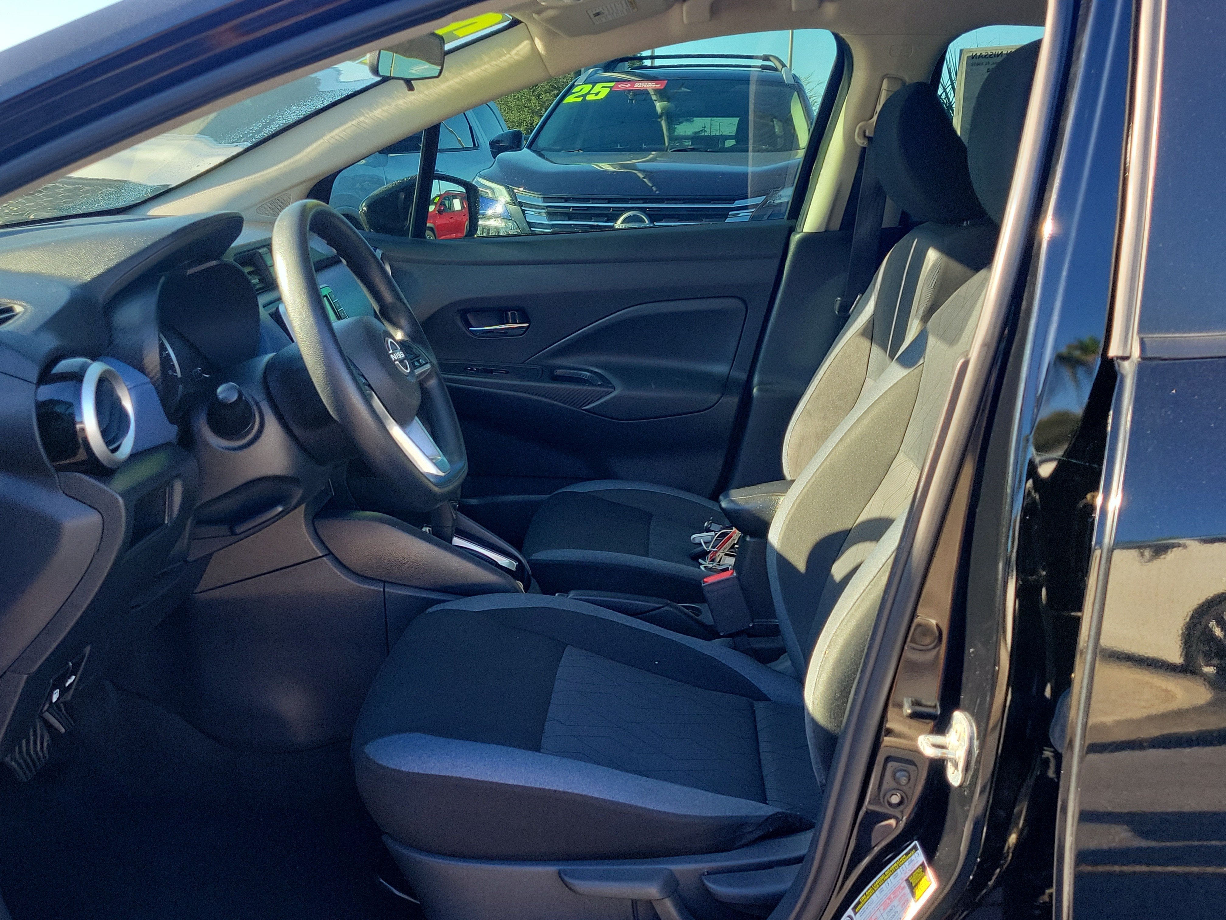 2023 Nissan Versa SV