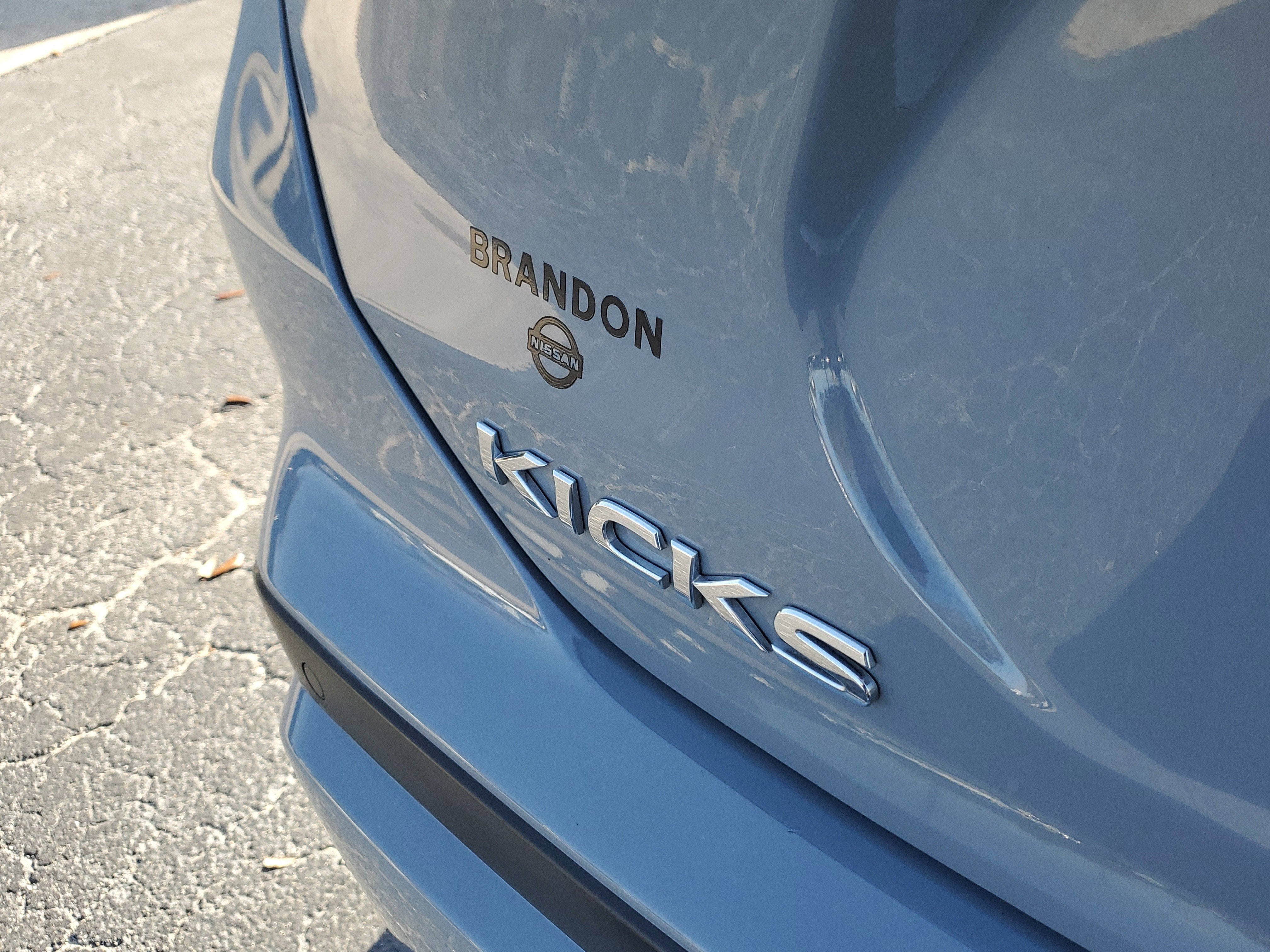 2023 Nissan Kicks SV