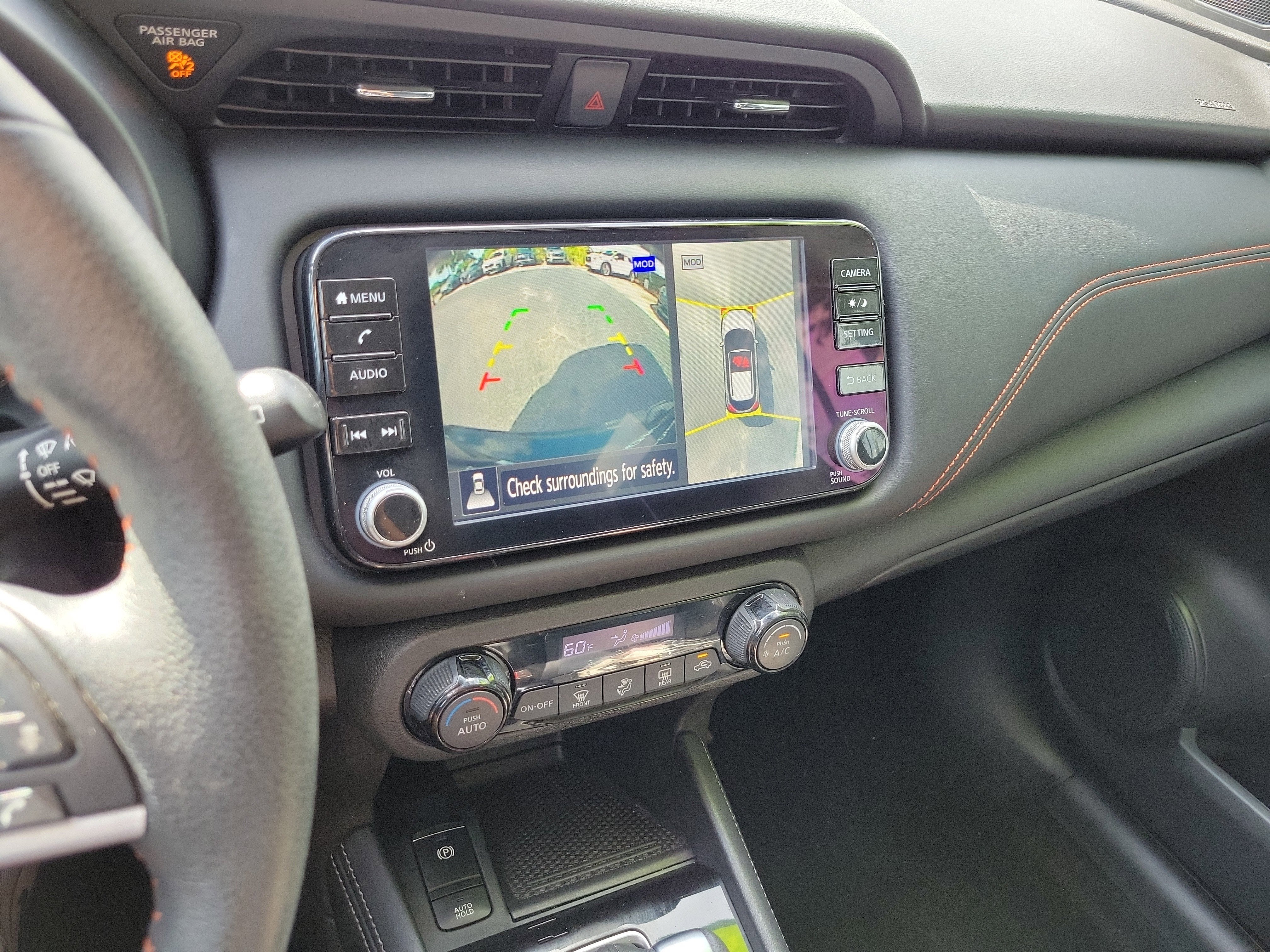 2022 Nissan Kicks SR