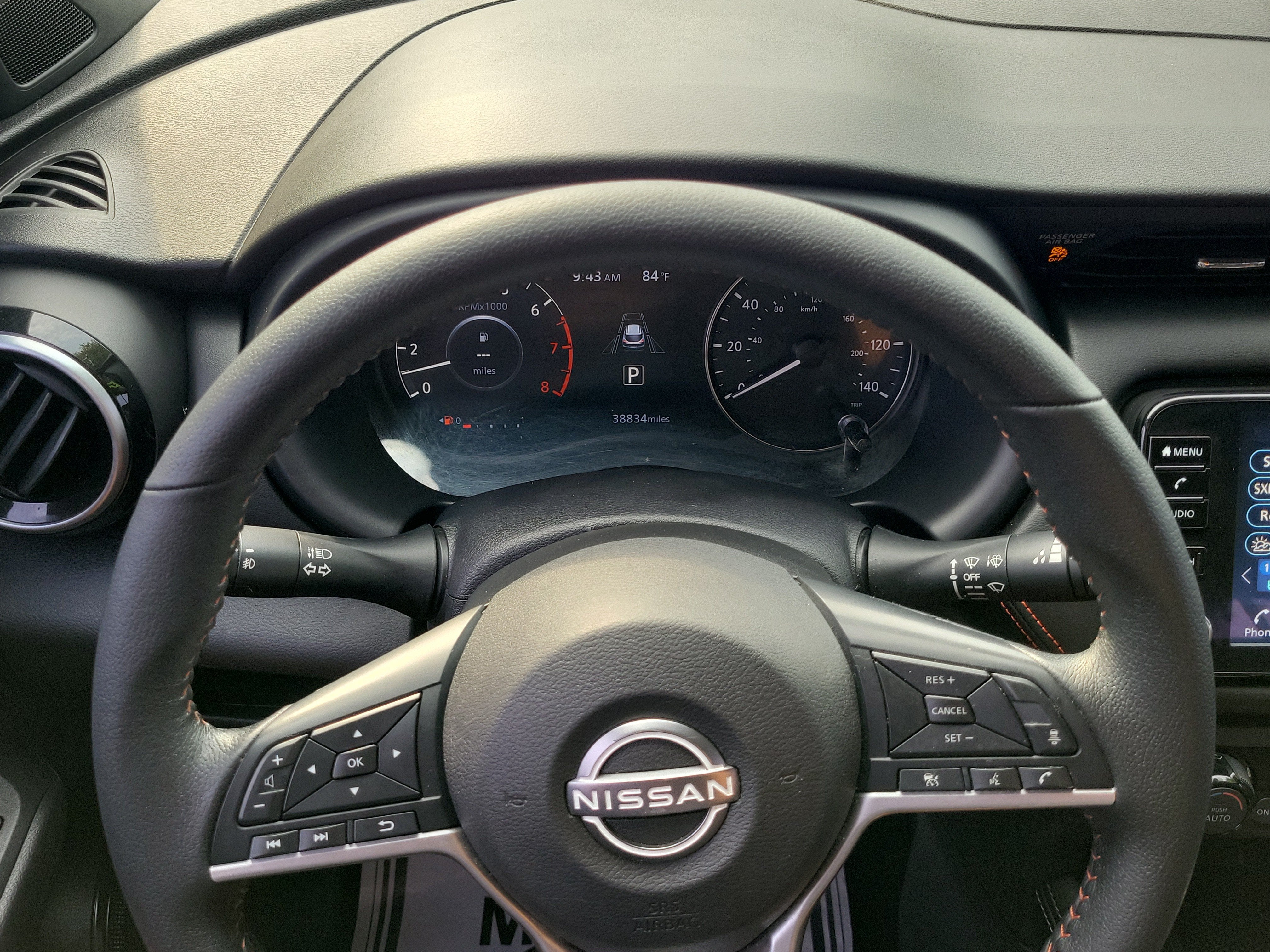 2023 Nissan Kicks SR