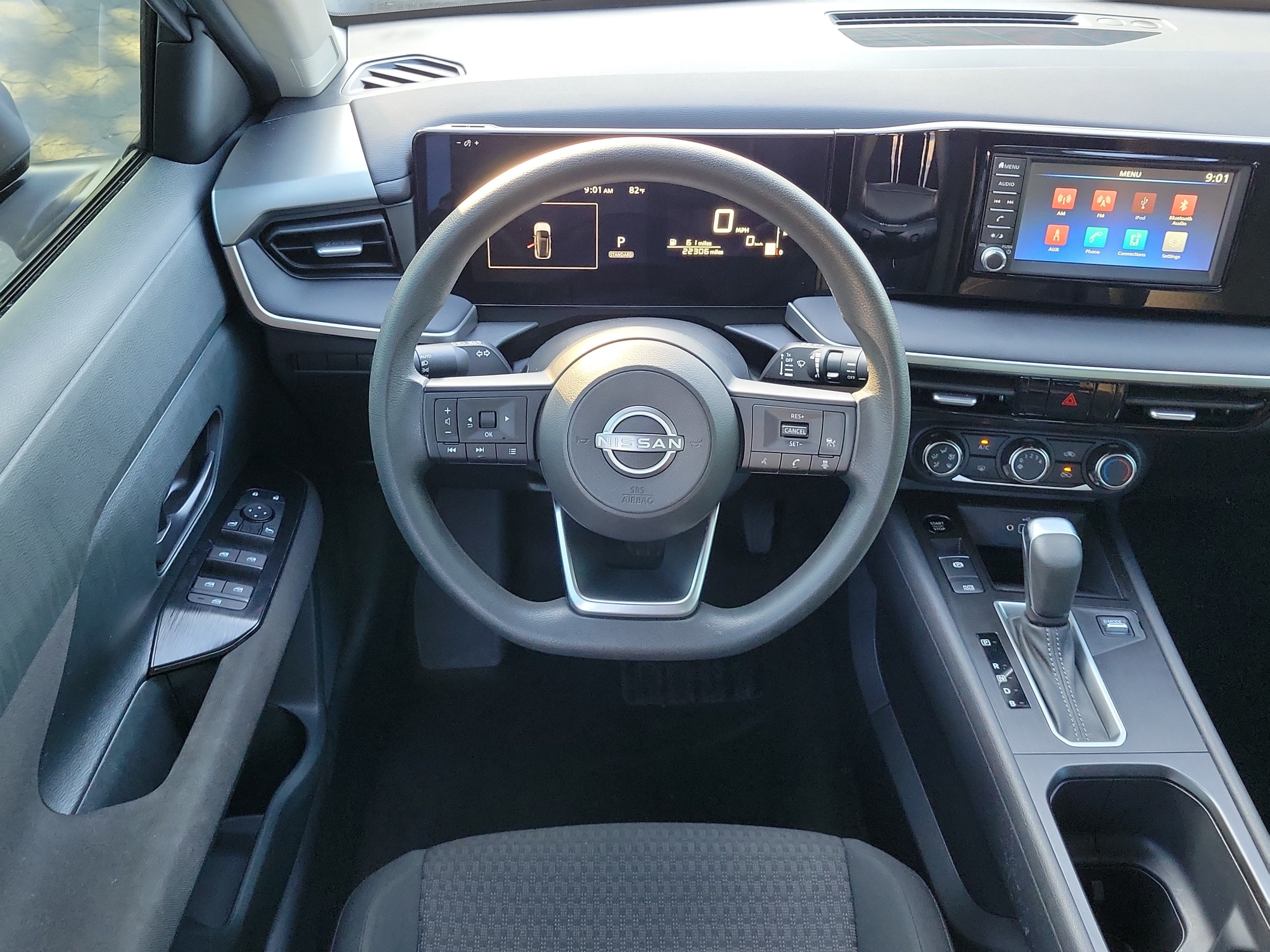 2025 Nissan Kicks S