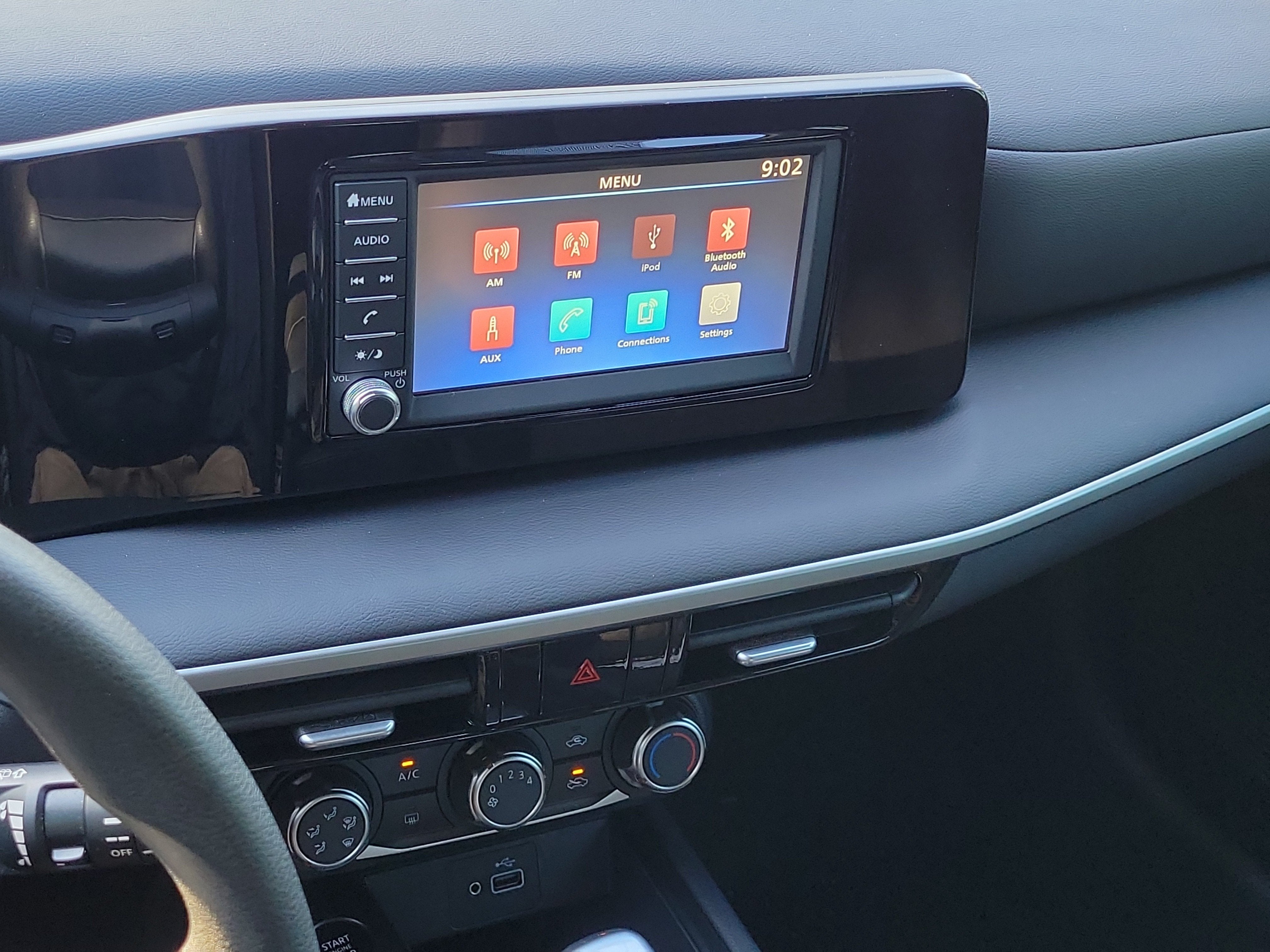 2025 Nissan Kicks S