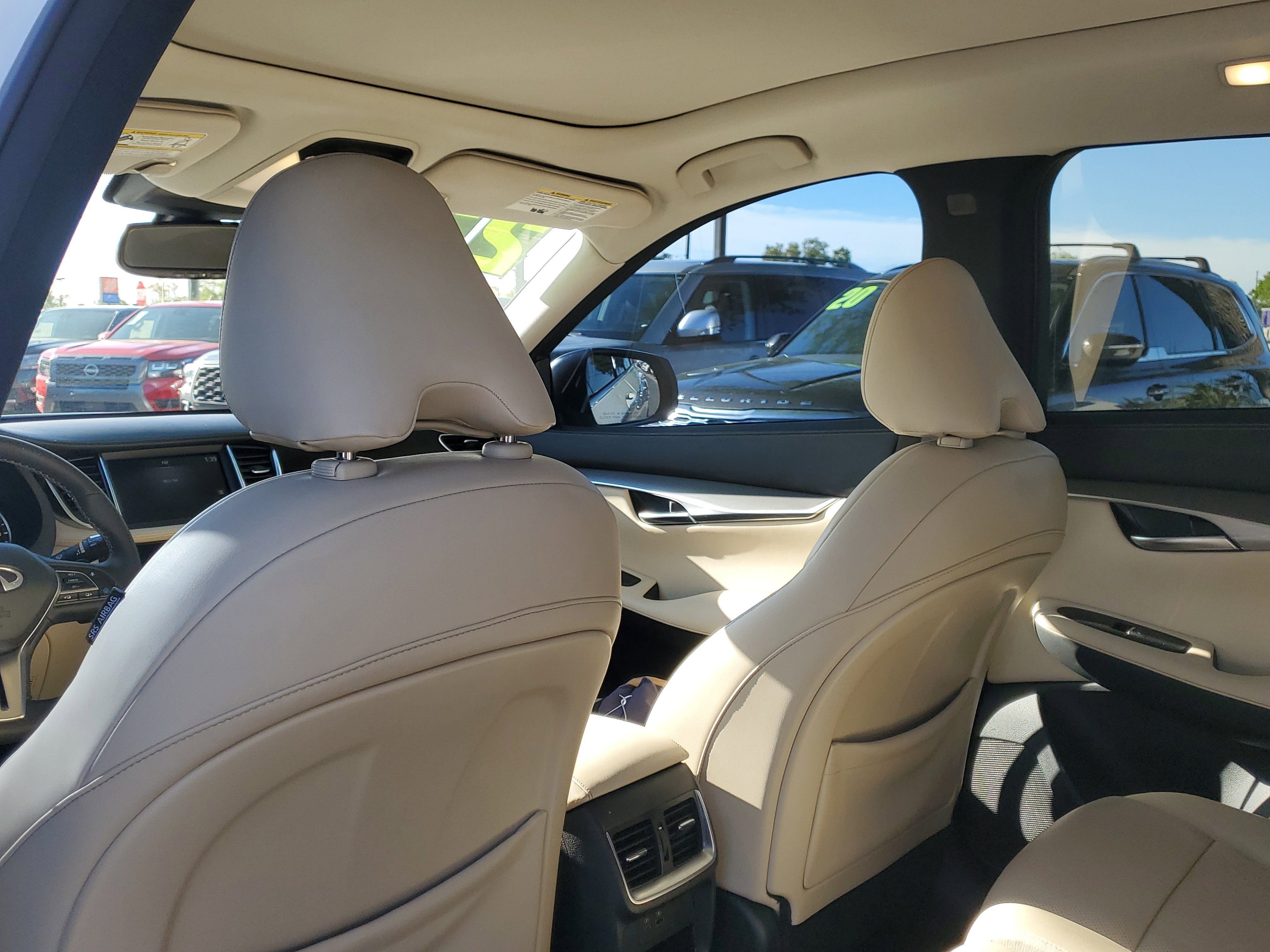 2022 INFINITI QX50 LUXE