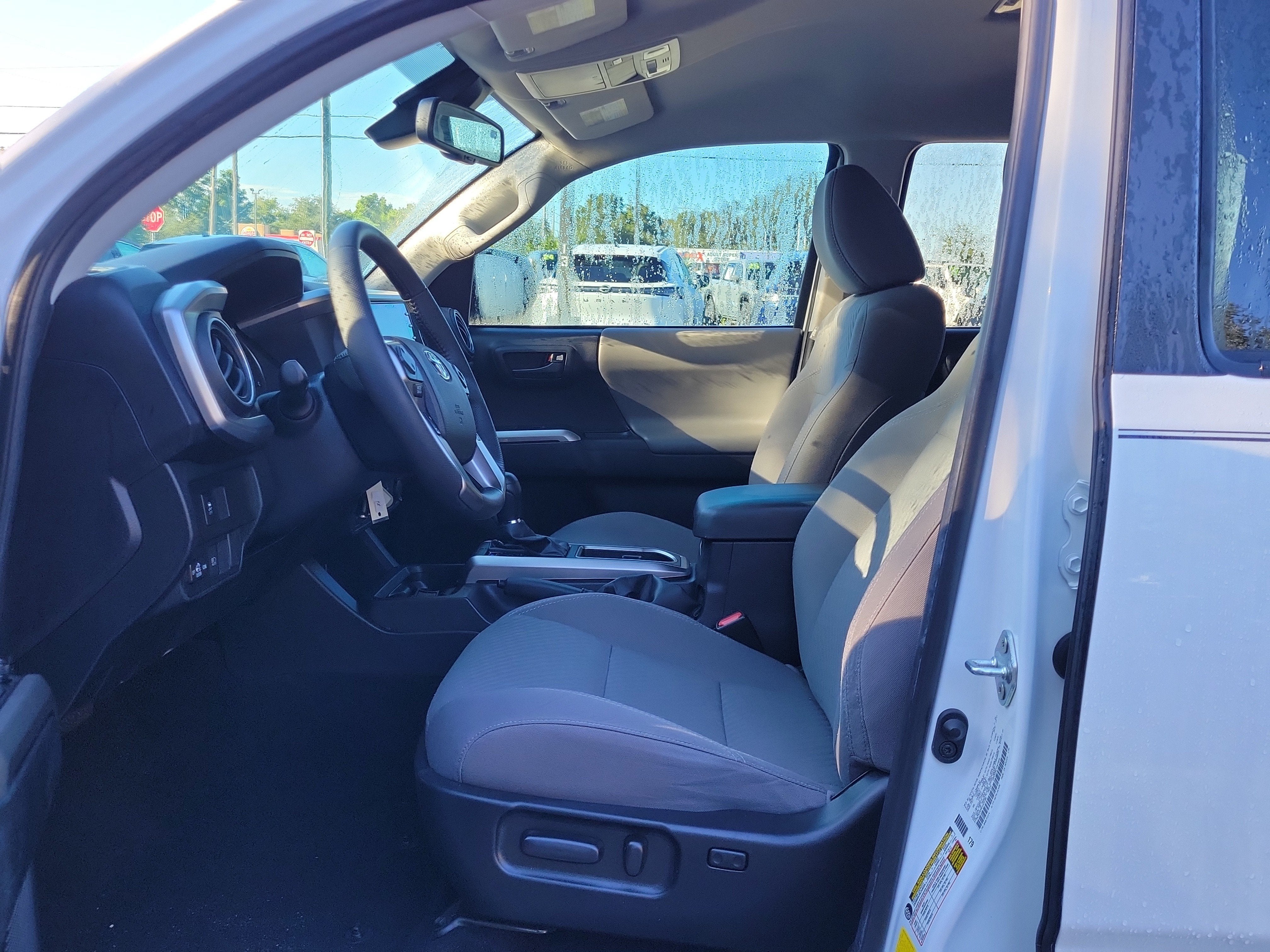 2022 Toyota Tacoma 2WD SR5