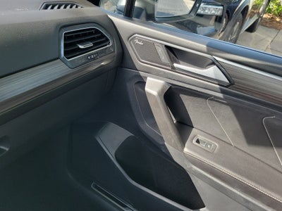 2022 Volkswagen Tiguan SEL R-Line