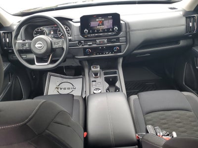 2025 Nissan Pathfinder S