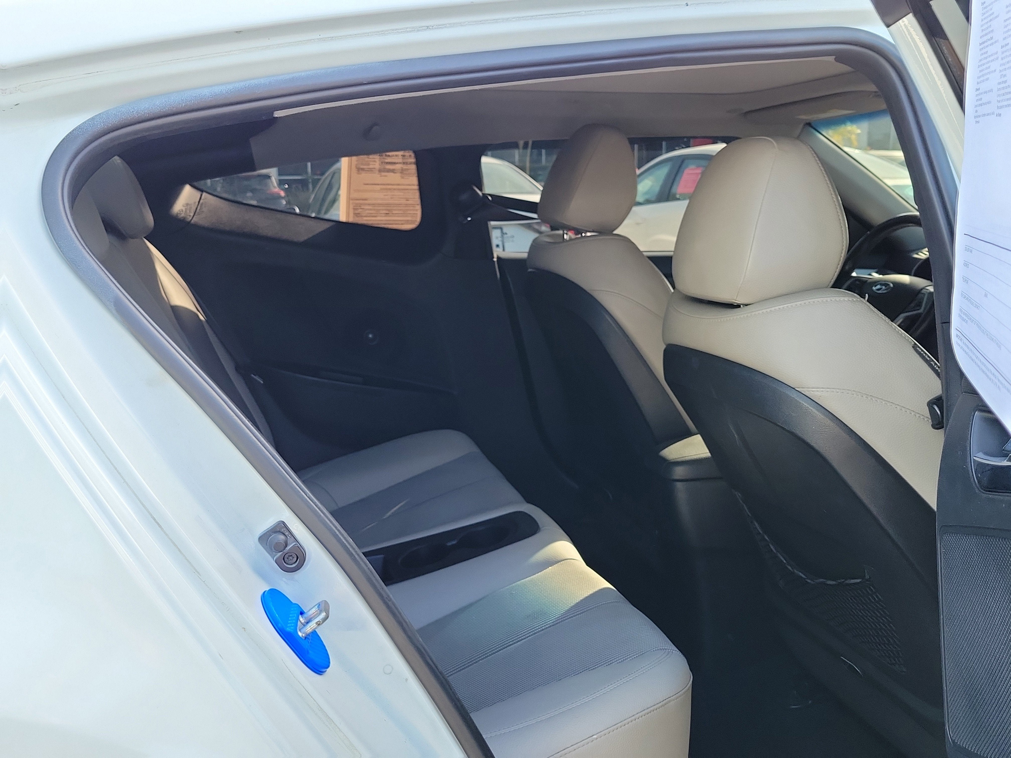 2014 Hyundai Veloster Base