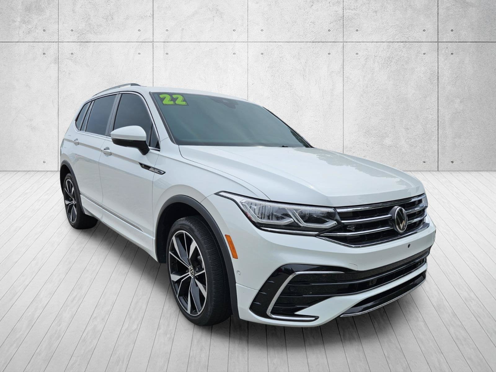 2022 Volkswagen Tiguan SEL R-Line