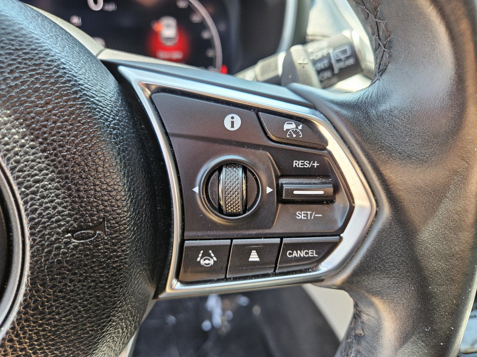 2025 Acura MDX w/Technology Package