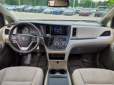 2015 Toyota Sienna LE AAS