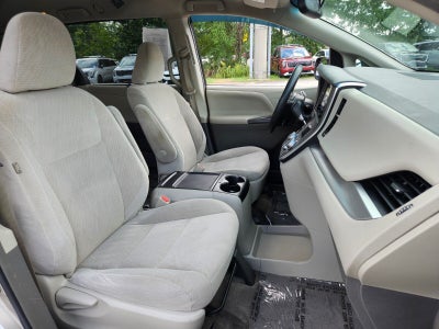 2015 Toyota Sienna LE AAS