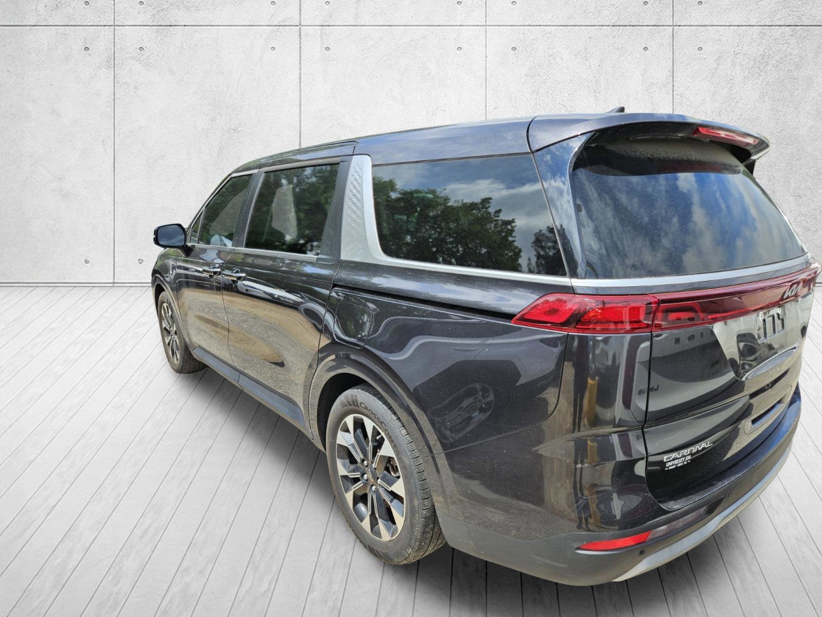 2024 Kia Carnival EX