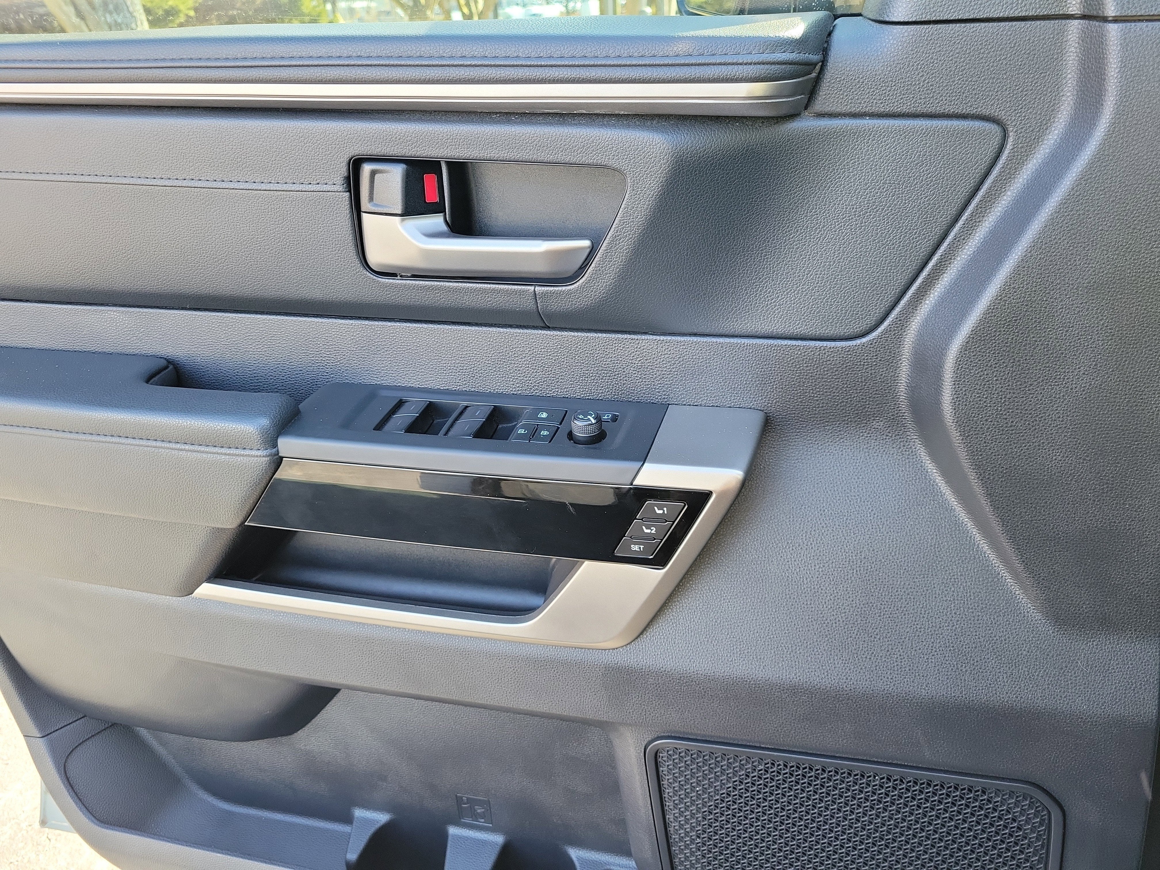 2022 Toyota Tundra 2WD Limited