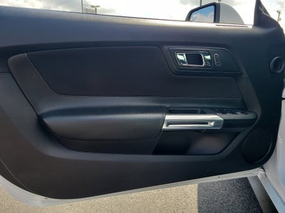 2015 Ford Mustang V6