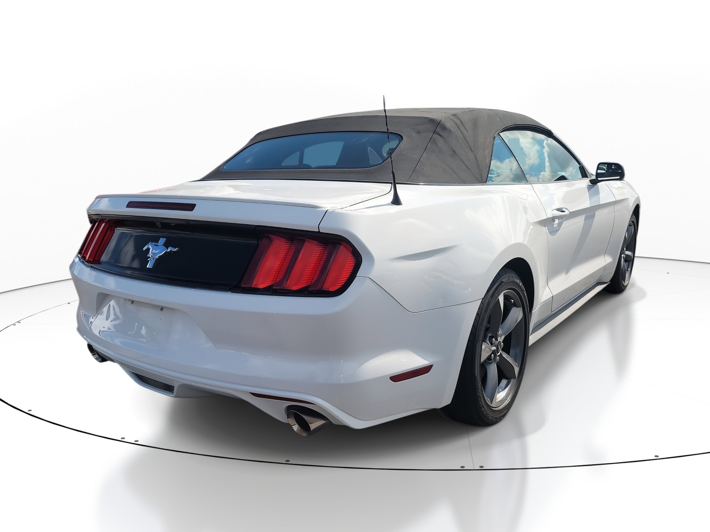 2015 Ford Mustang V6