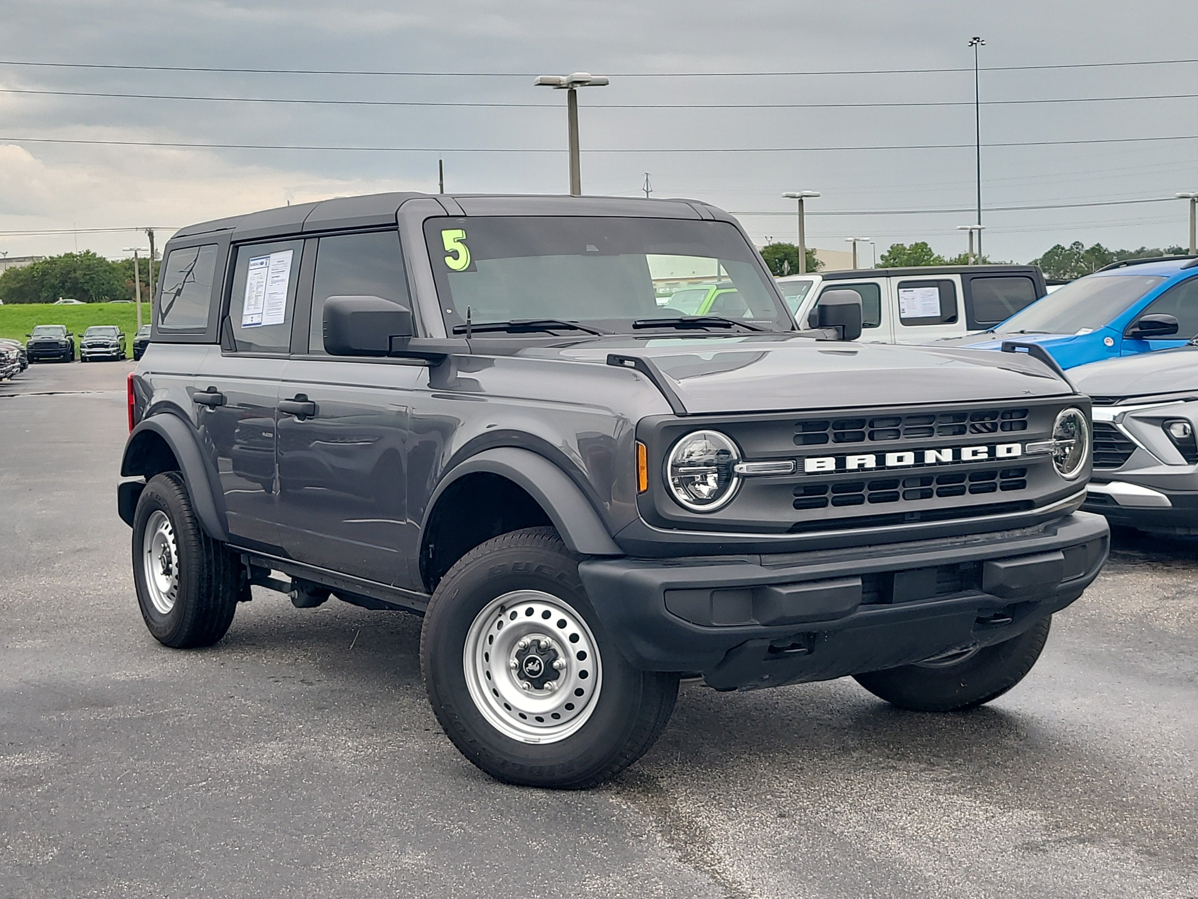 2025 Ford Bronco Base