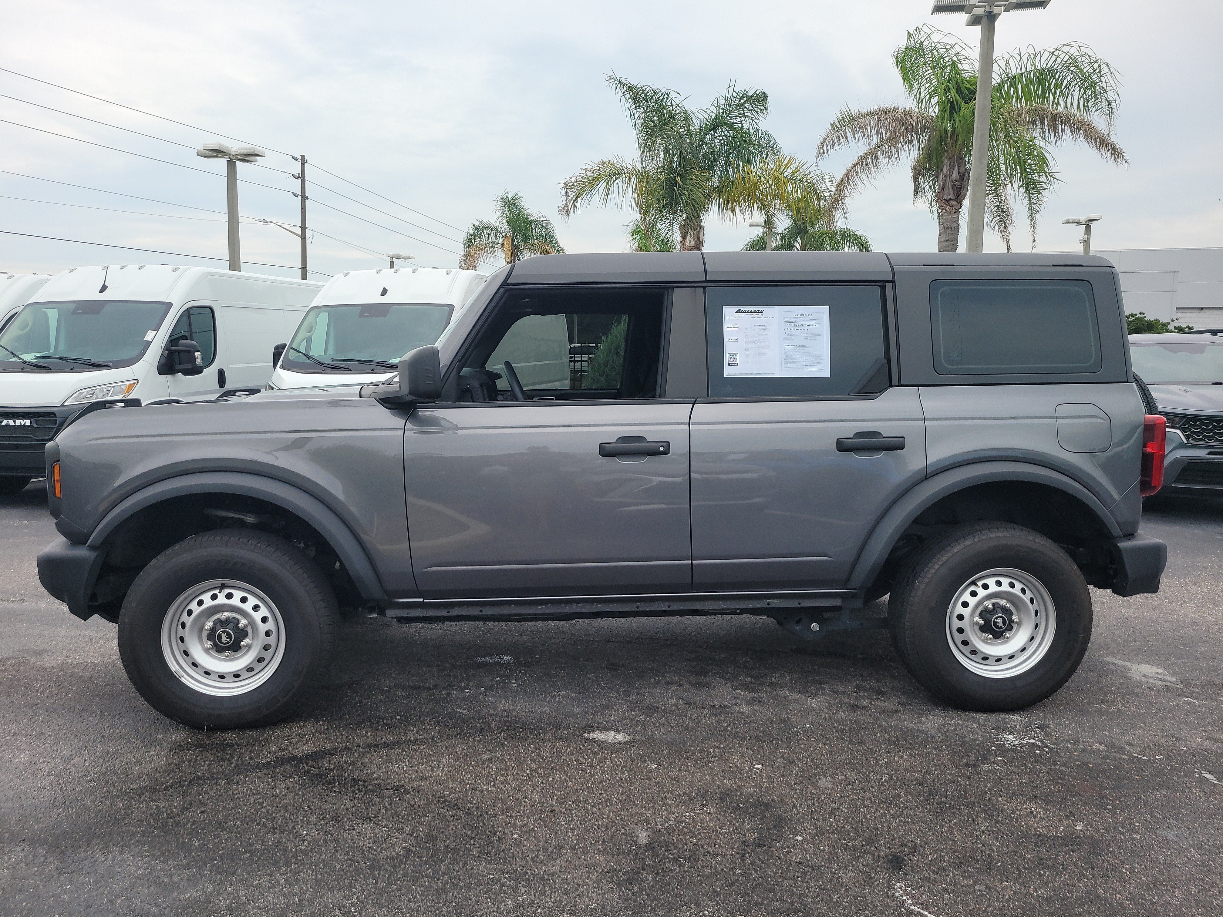 2025 Ford Bronco Base