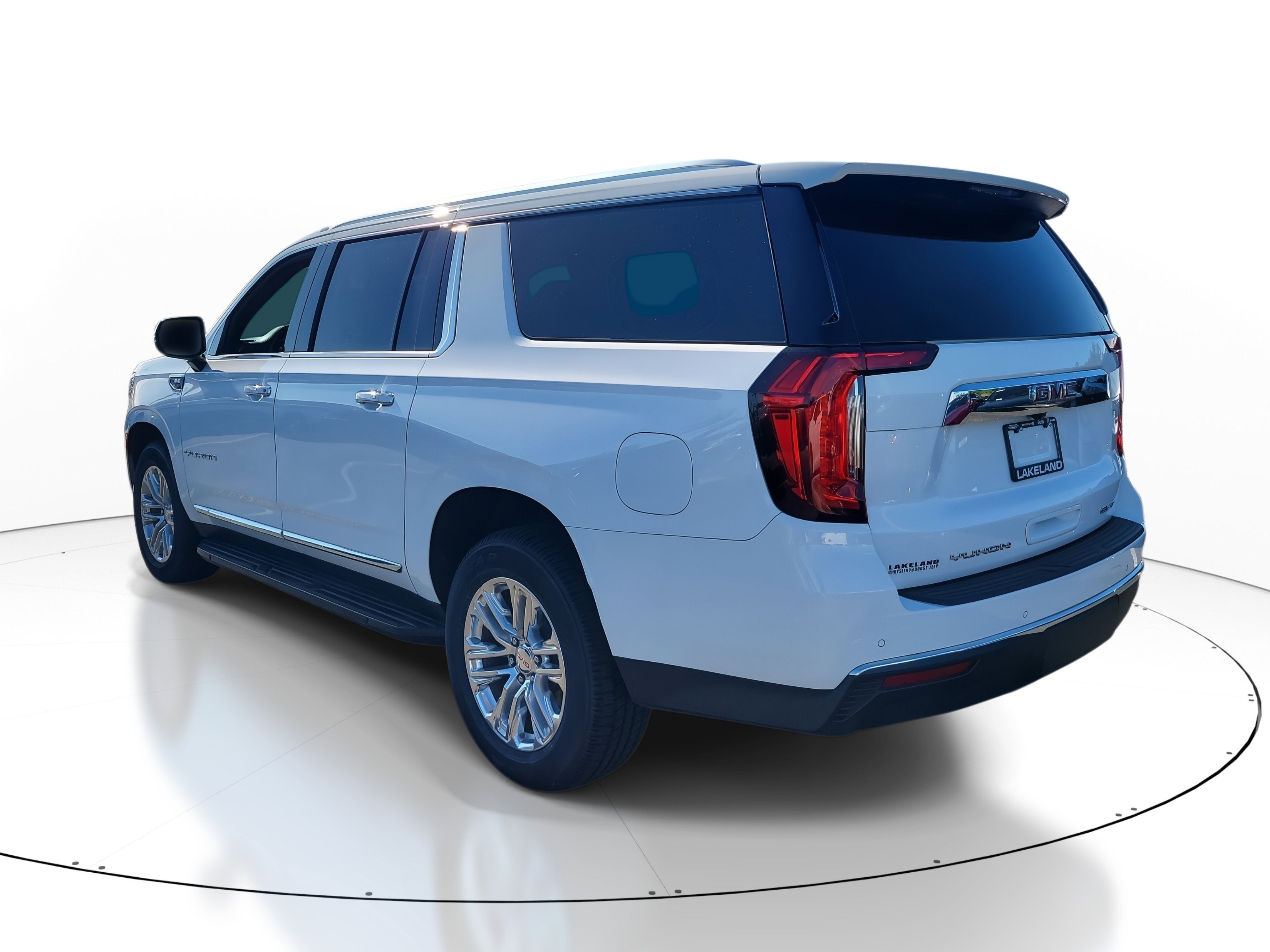 2023 GMC Yukon XL SLT