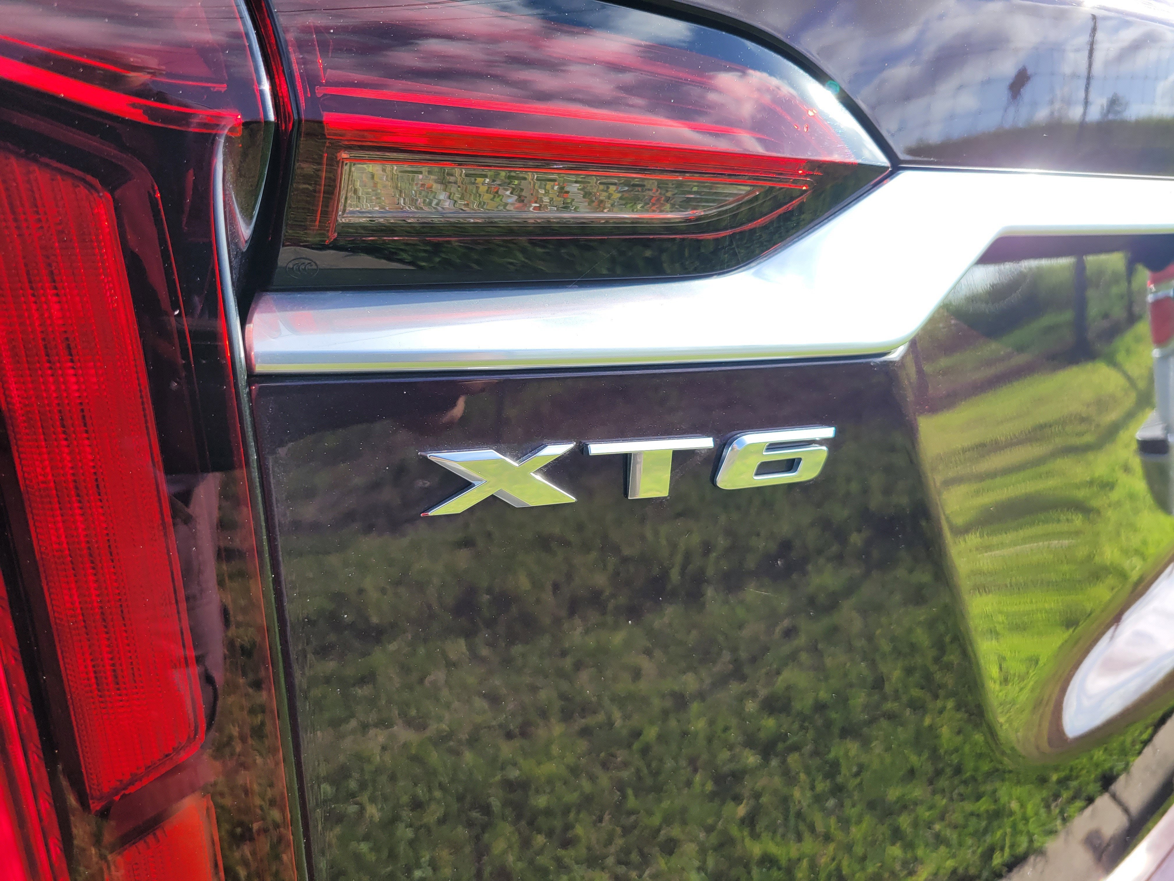 2020 Cadillac XT6 FWD Premium Luxury