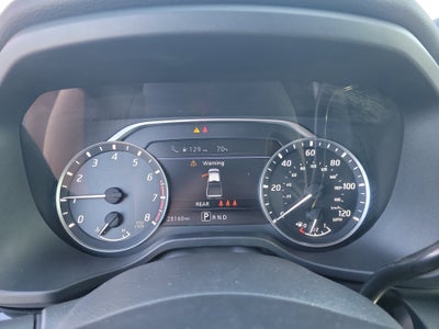 2023 Nissan Titan SV