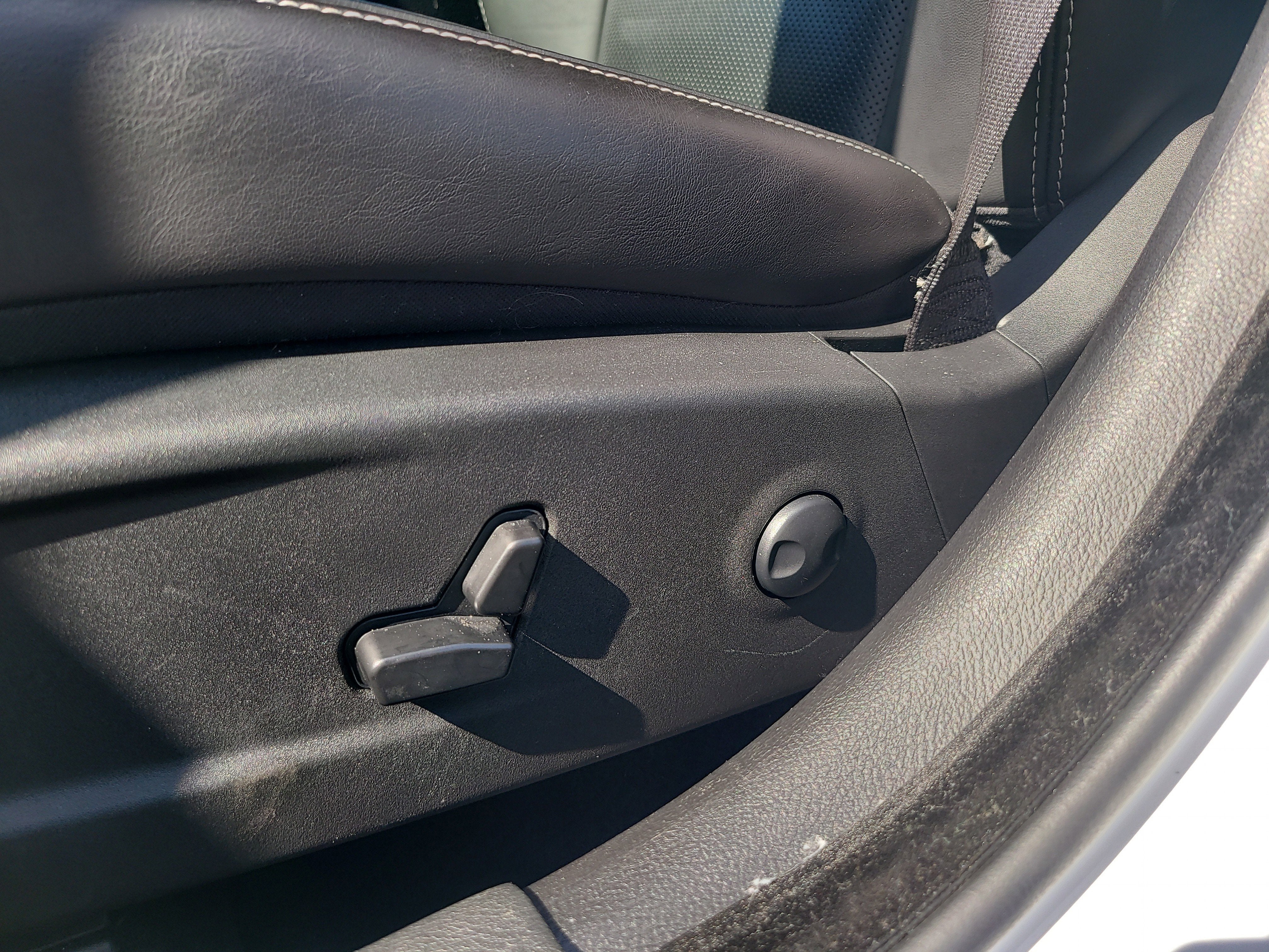 2023 Chrysler 300 300S