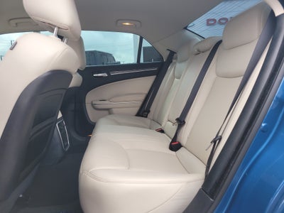 2022 Chrysler 300 Touring L