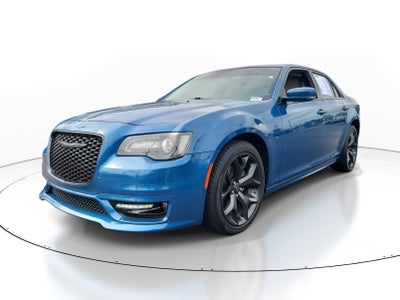 2022 Chrysler 300 Touring L