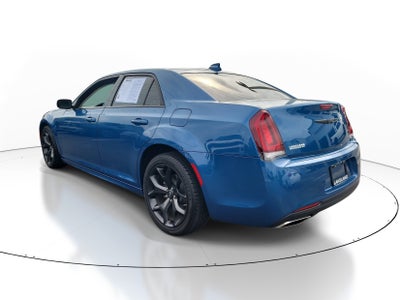 2022 Chrysler 300 Touring L