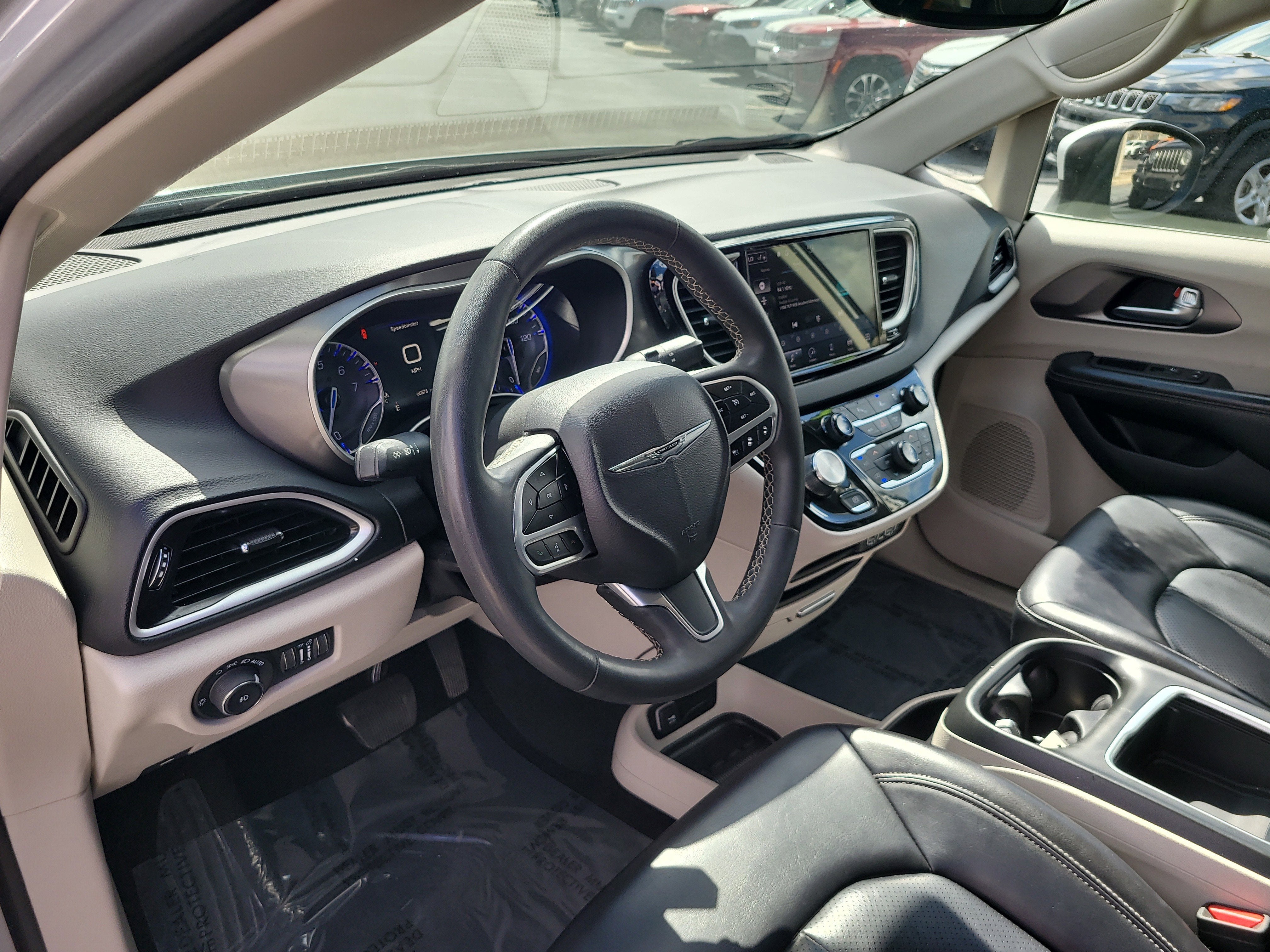 2023 Chrysler Pacifica Touring L