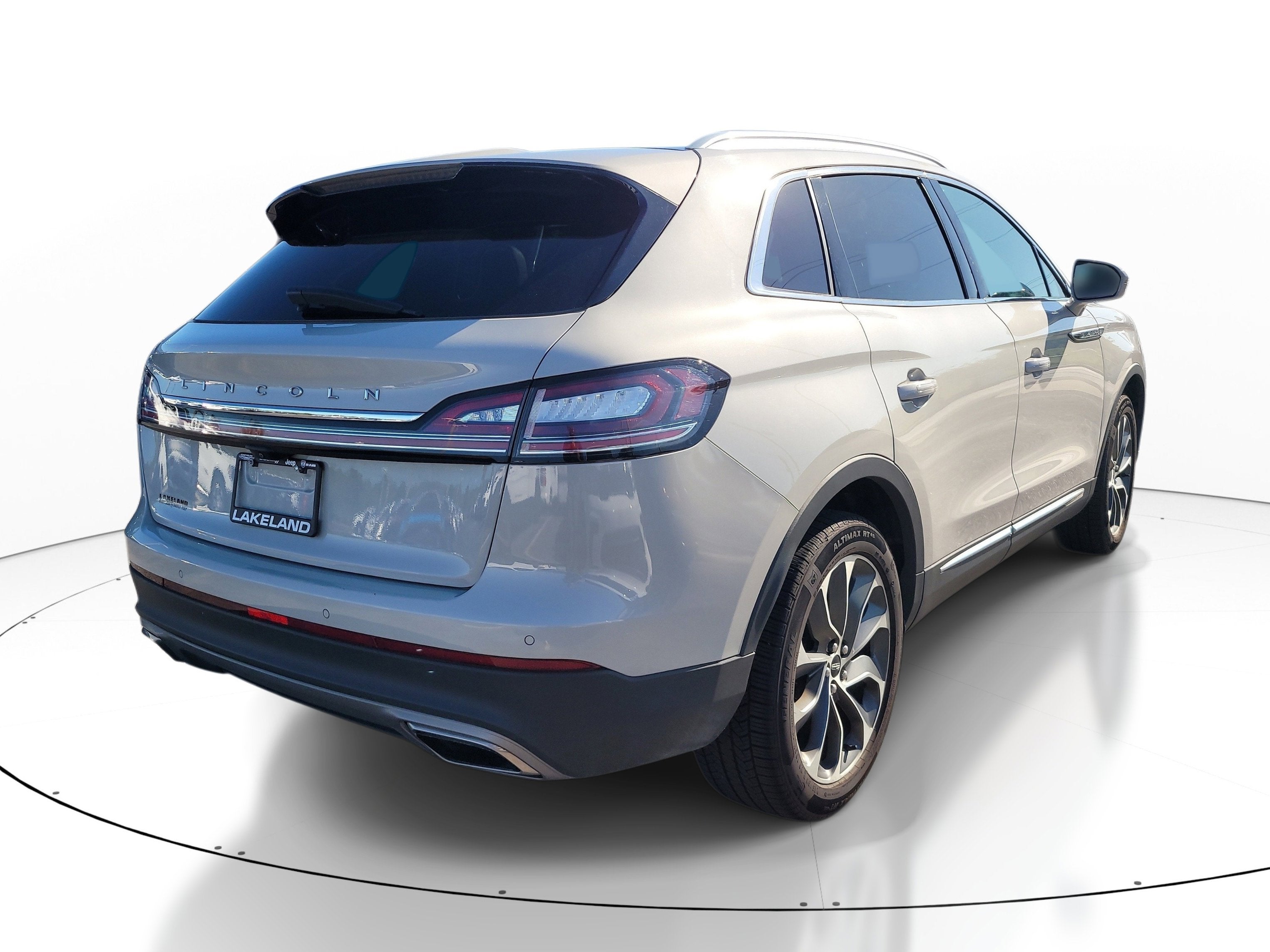 2022 Lincoln Nautilus Reserve