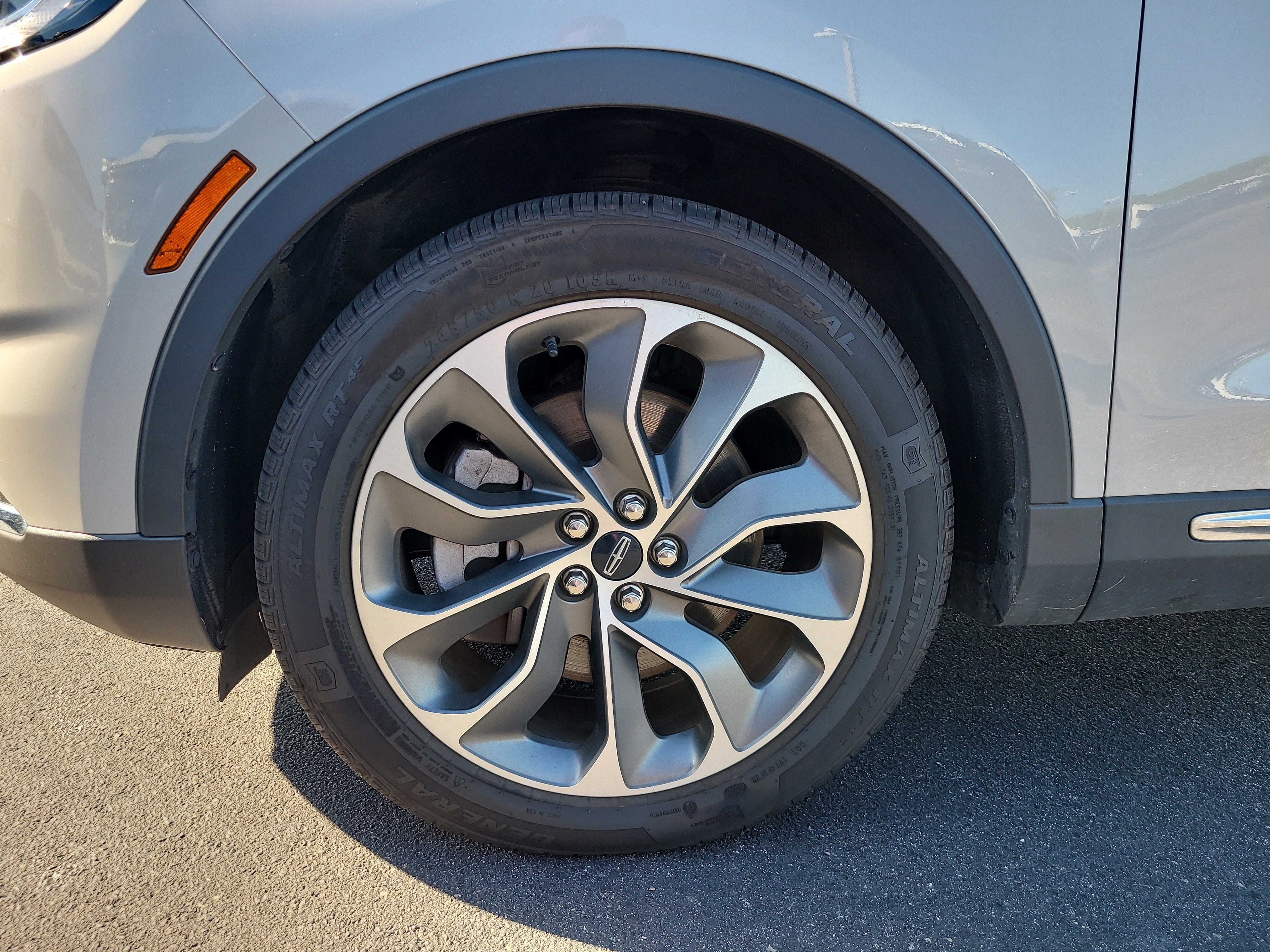 2022 Lincoln Nautilus Reserve