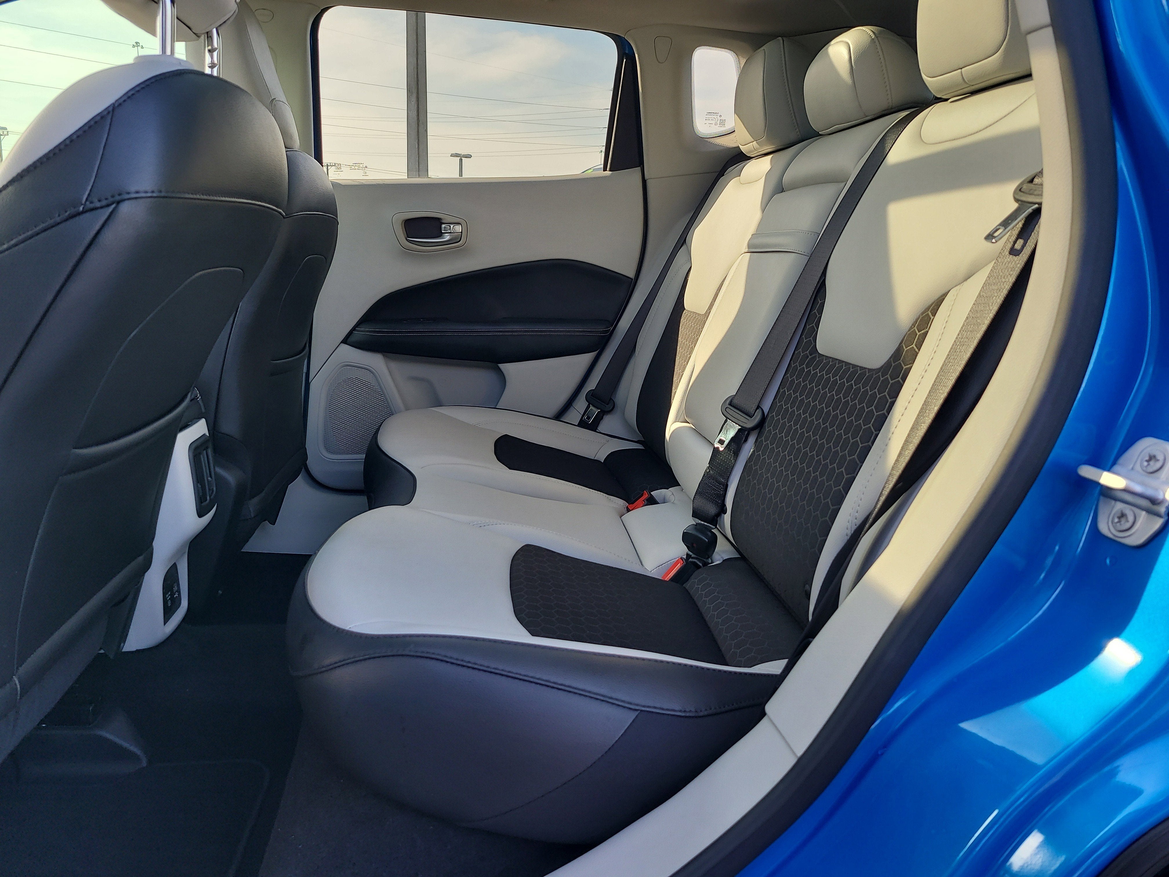 2019 Jeep Compass Latitude with Sun/Wheel Pkg