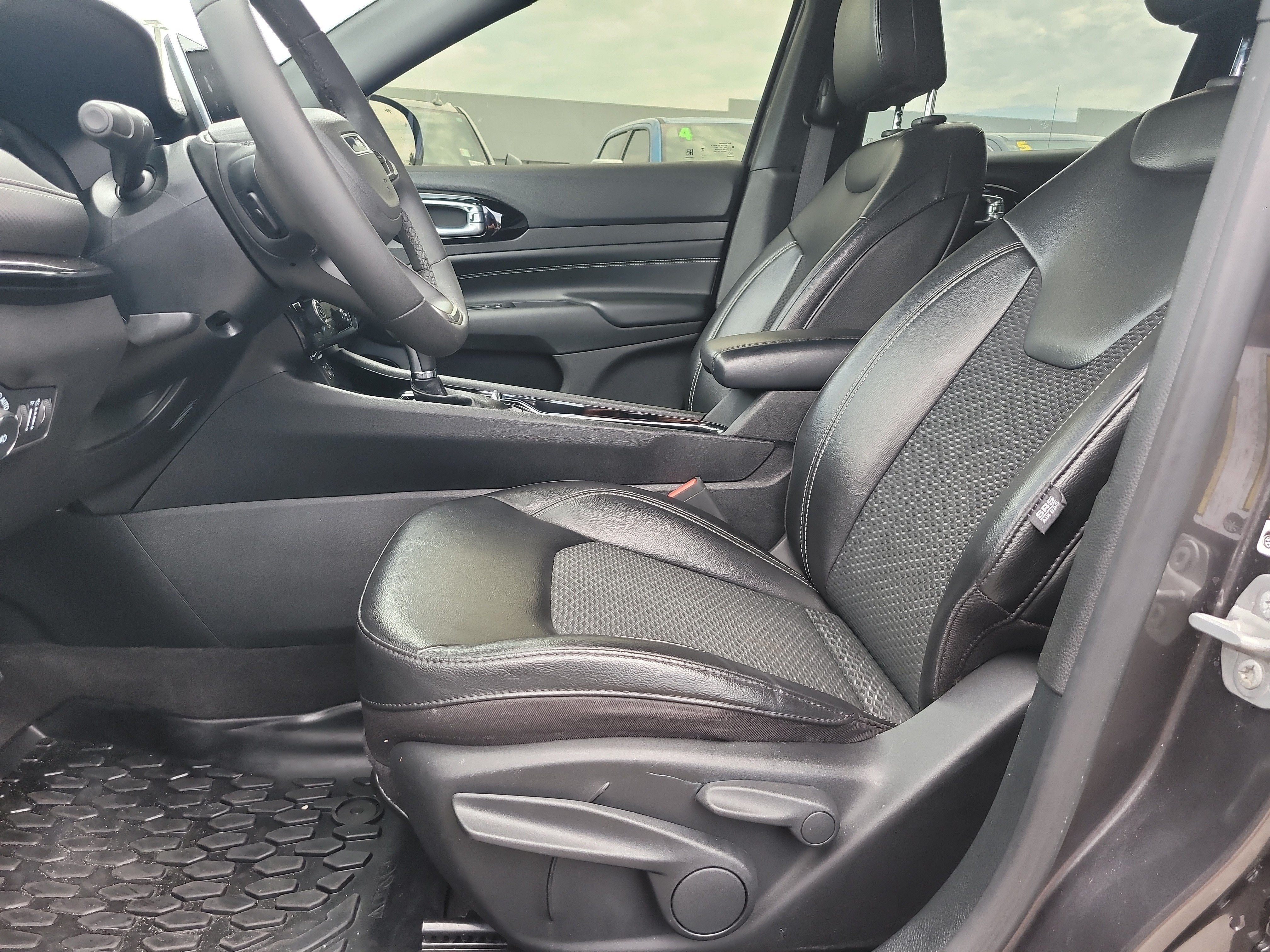 2023 Jeep Compass Altitude