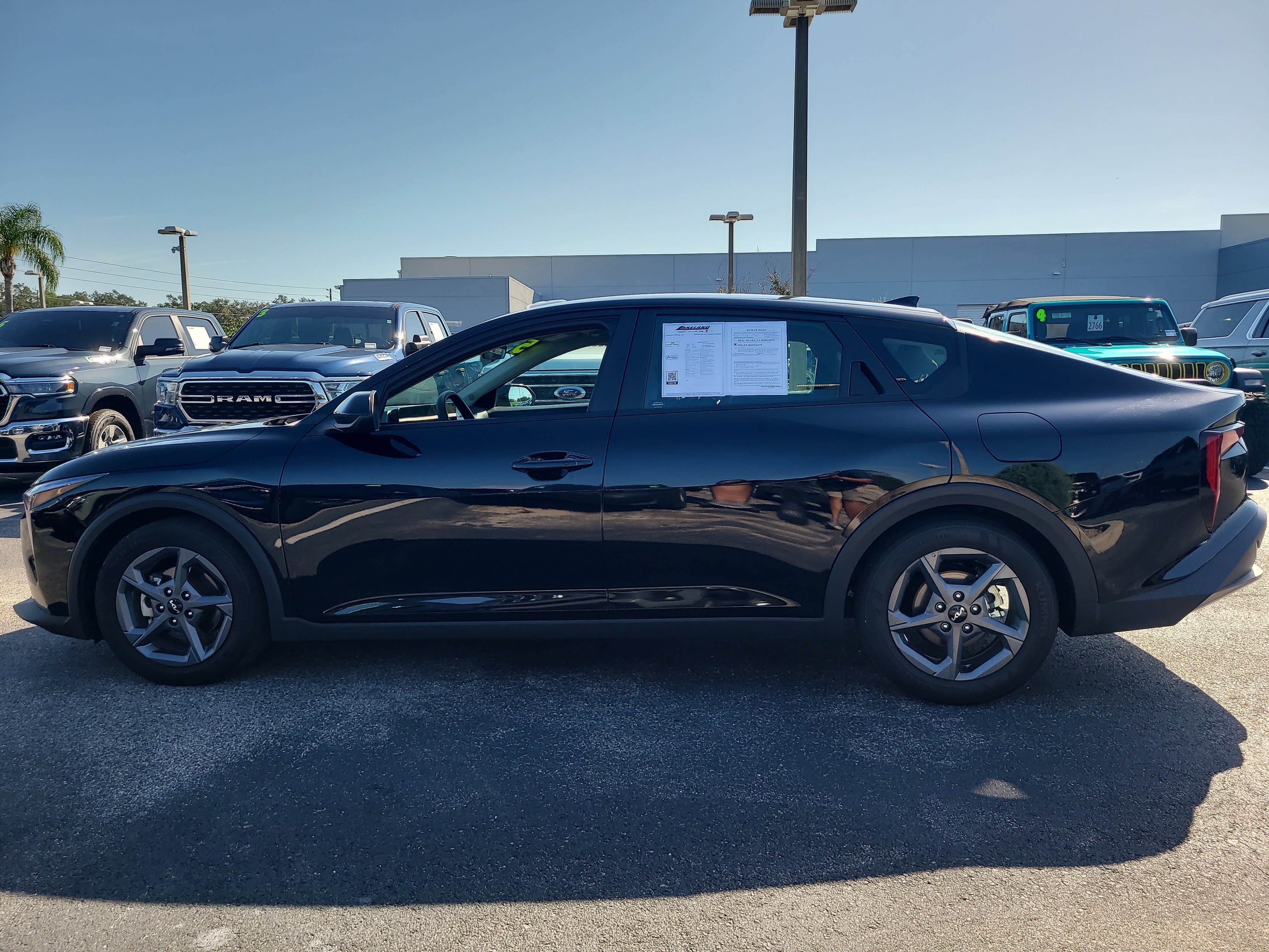 2025 Kia K4 LXS