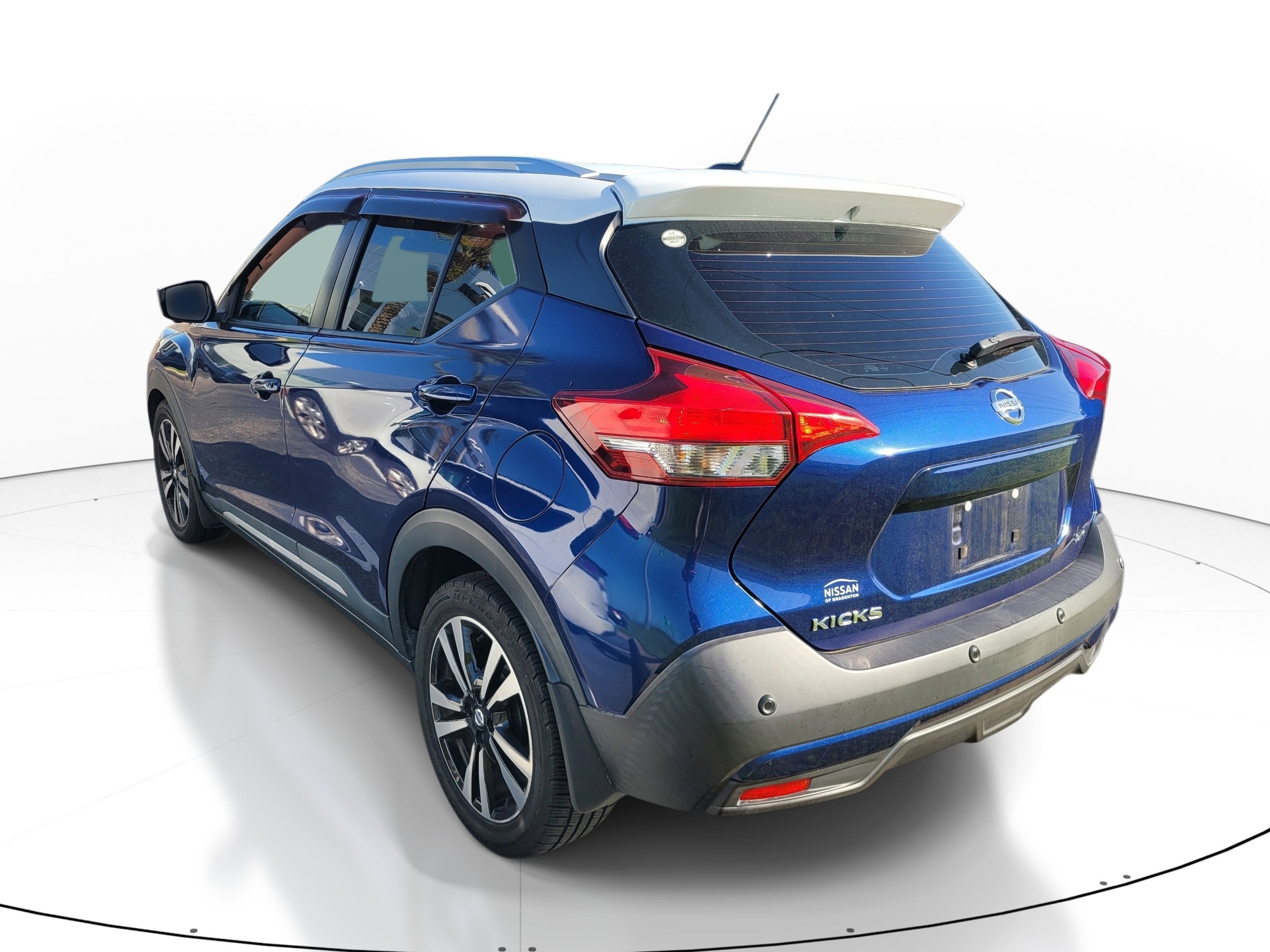 2020 Nissan Kicks SR