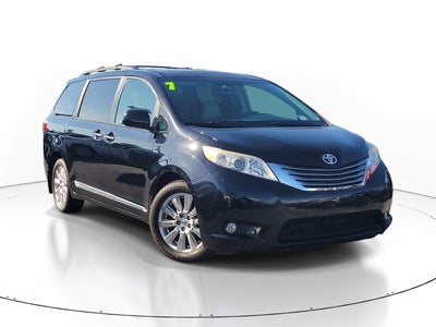 2017 Toyota Sienna XLE
