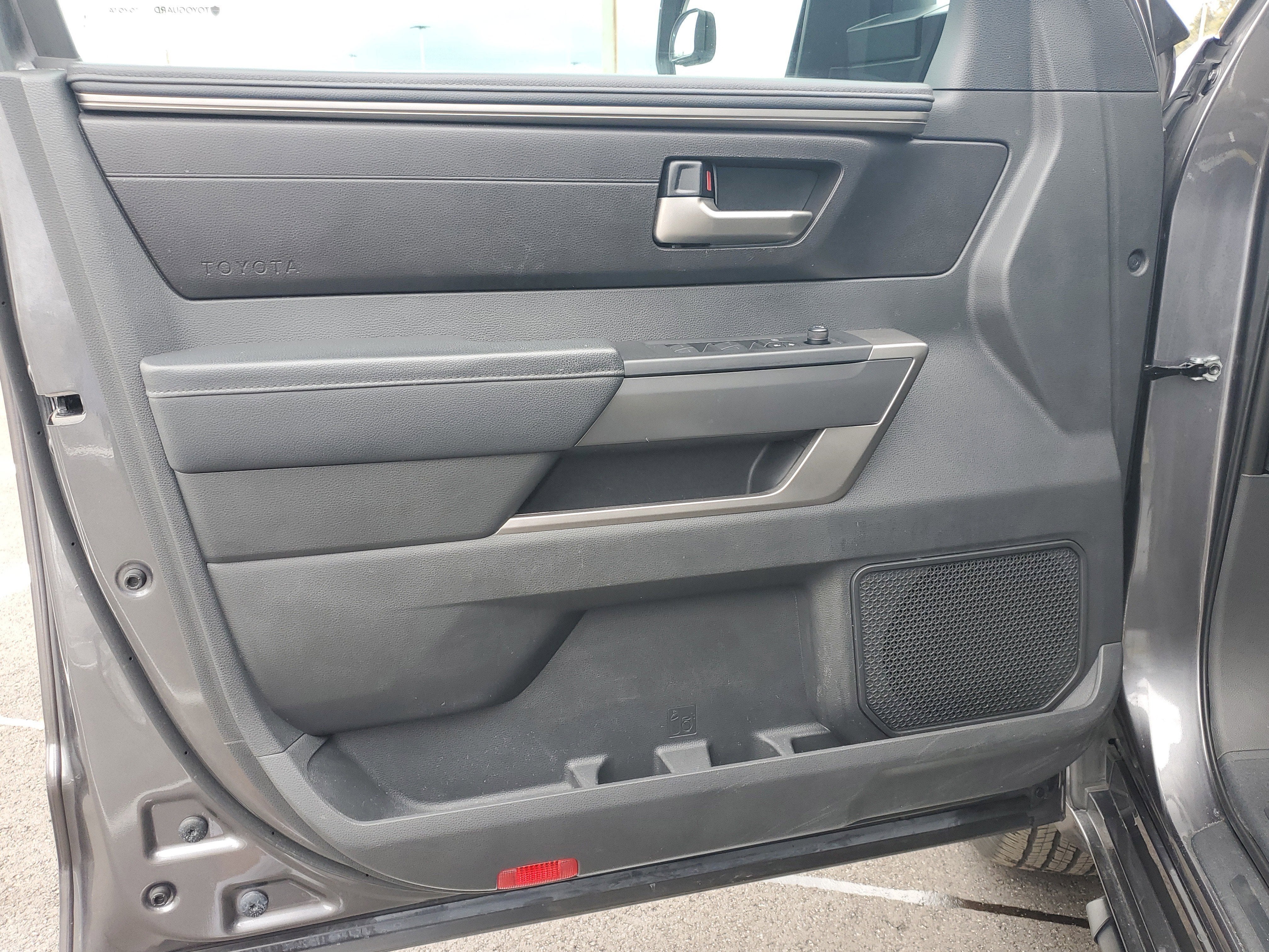 2024 Toyota Tundra 4WD SR5